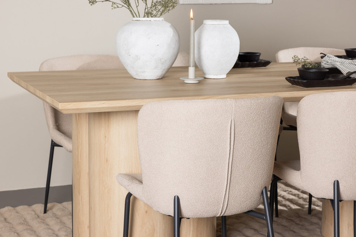 Olivia Esstisch mit Modesto Stühlen in Beige präsentiert im Onlineshop von KAQTU Design AG. Esszimmerset ist von Venture Home