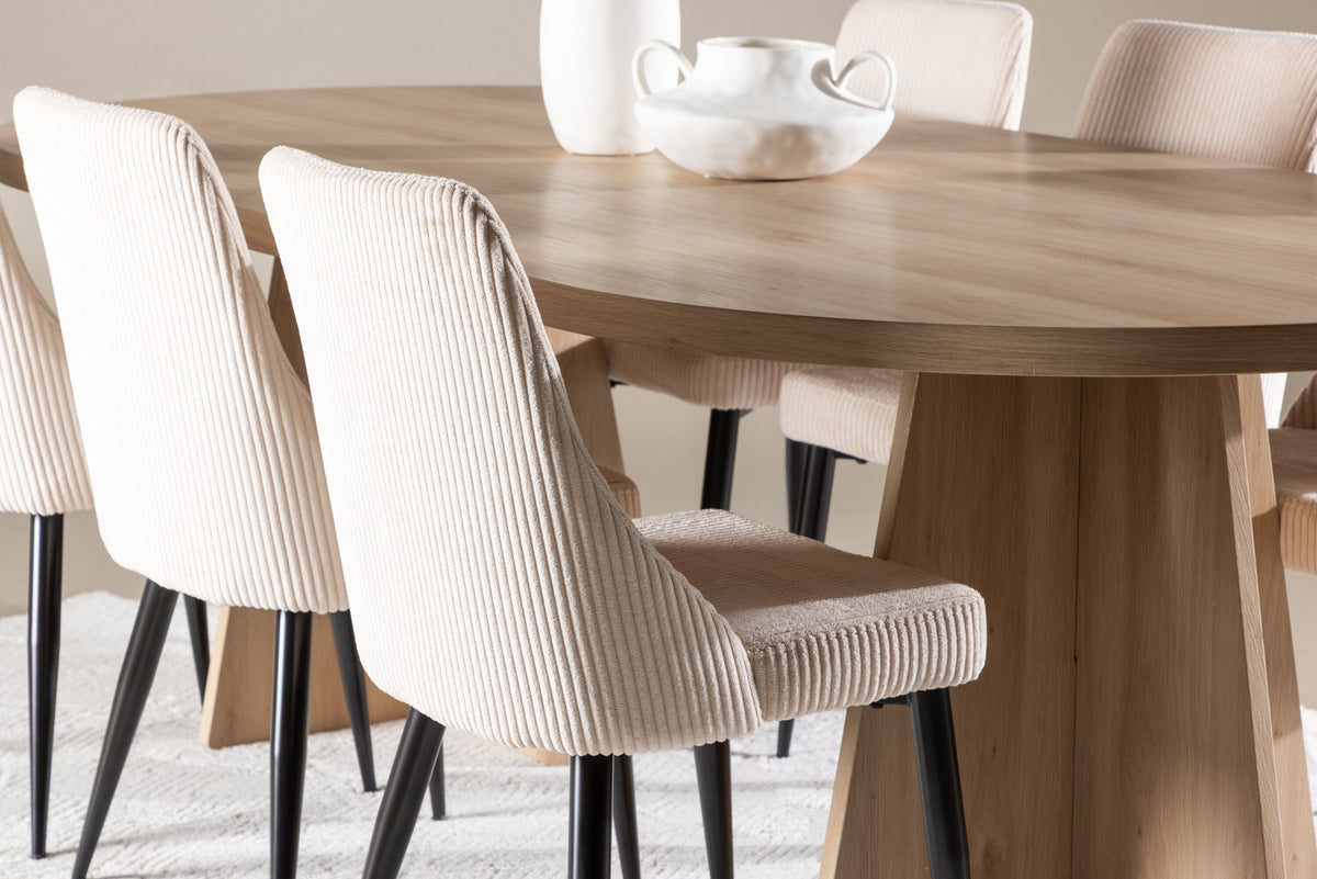 Bootcut Esstisch mit Leone Stühlen in Beige präsentiert im Onlineshop von KAQTU Design AG. Esszimmerset ist von Venture Home
