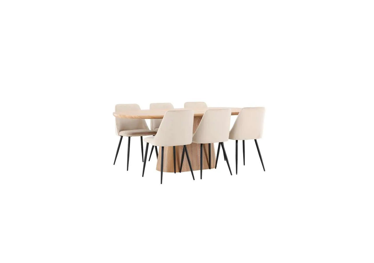 Eleganter Esstisch Stjärnö mit Nachtstuhl von Venture Home, perfekt für moderne Esszimmer und stilvolle Wohnbereiche.
