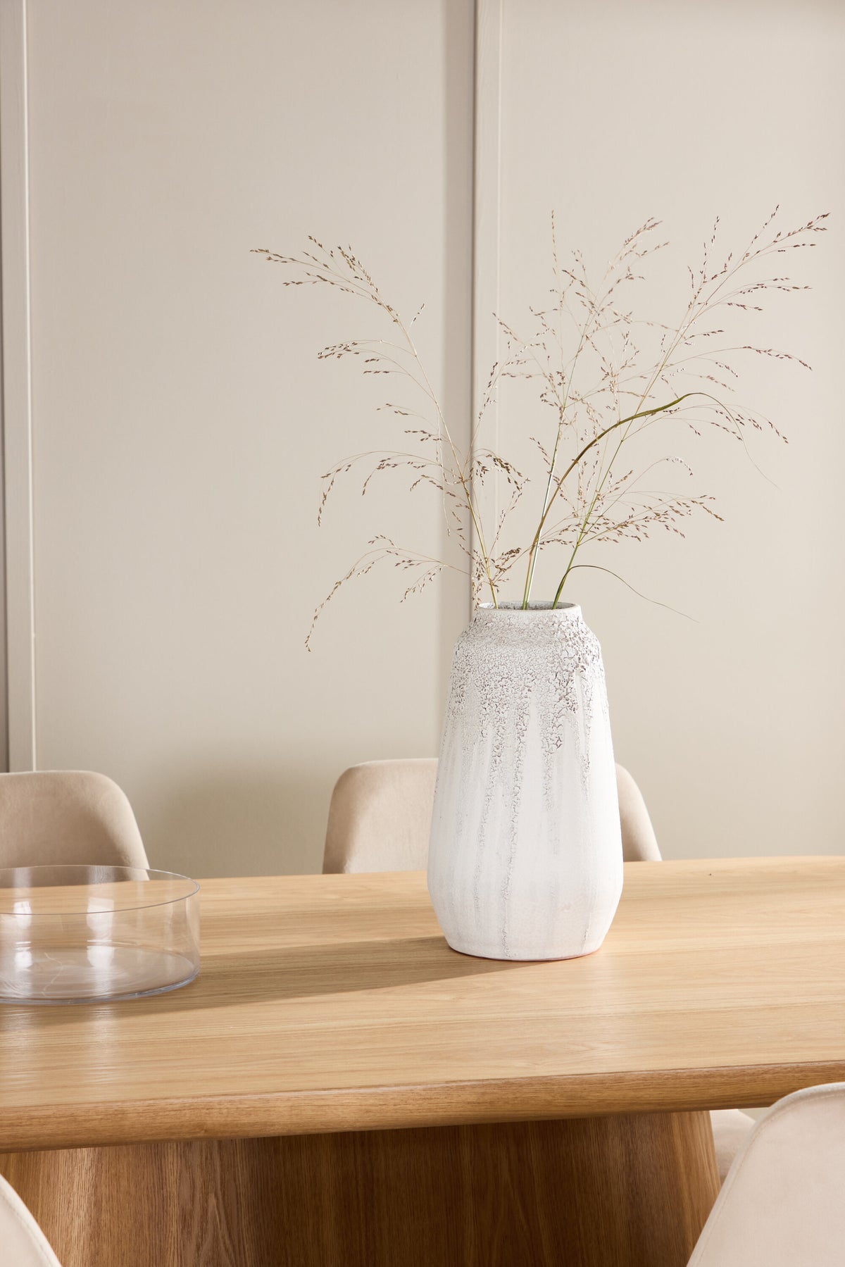 Esstisch Stjärnö mit Nachtstuhl in Nature präsentiert im Onlineshop von KAQTU Design AG. Esszimmerset ist von Venture Home