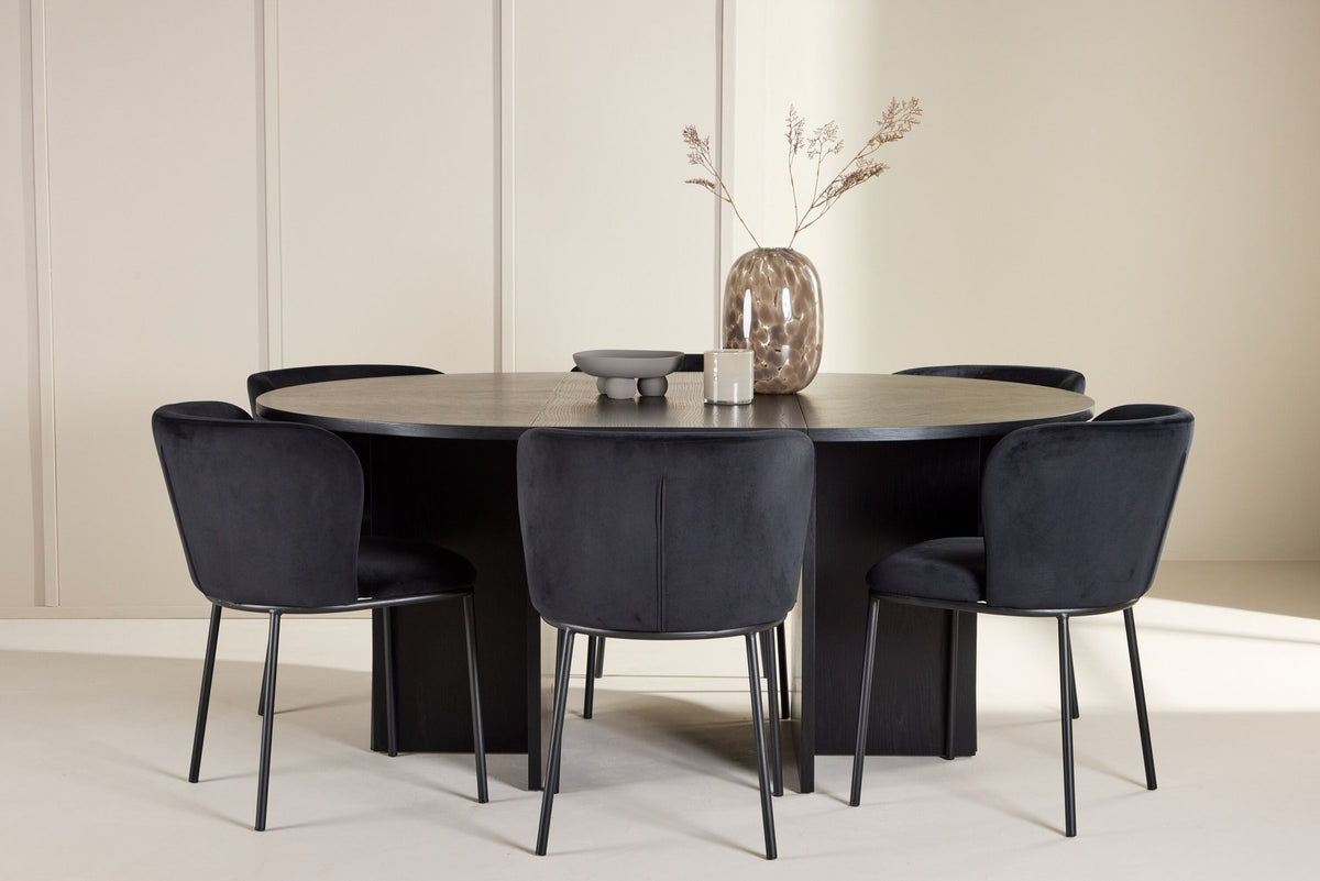 Schwarzer Esstisch Strada aus MDF mit sechs Edina Stühlen mit Samtbezug, ausziehbare Tischplatte, skandinavisches Design von Venture Home.