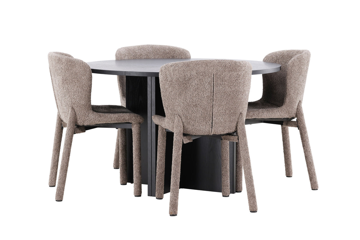 Esszimmerset von Venture Home: rechteckiger Esstisch mit schwarzer MDF-Platte und Stahlbeinen sowie zwei Stühle mit braunem Bouclé-Bezug.