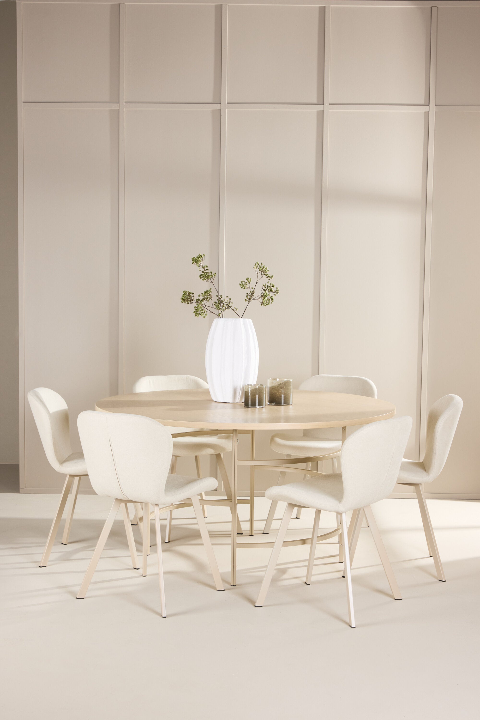 Esstisch Copenhagen mit Lilja Stuhl in White Wash präsentiert im Onlineshop von KAQTU Design AG. Esszimmerset ist von Venture Home