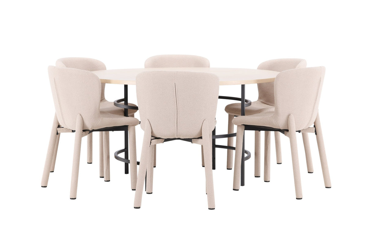 Runder Esstisch Copenhagen aus MDF in White Wash mit sechs Astoria-Stühlen aus Metall mit beiger Bouclé-Polsterung im Esszimmer.