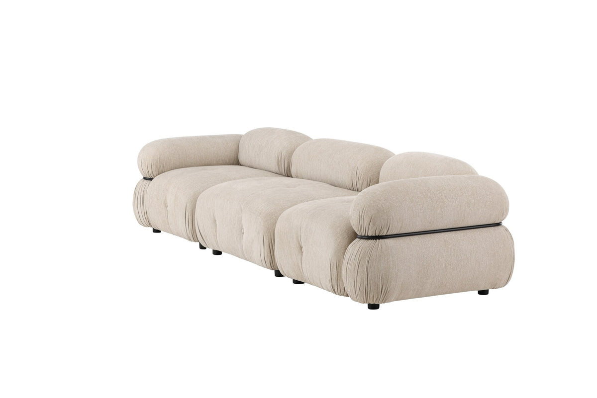 Beiges 3-Sitzer Sofa Mika von Venture Home mit Polyesterbezug, Schaumstofffüllung und schwarzen Kunststoffbeinen, moderne Form