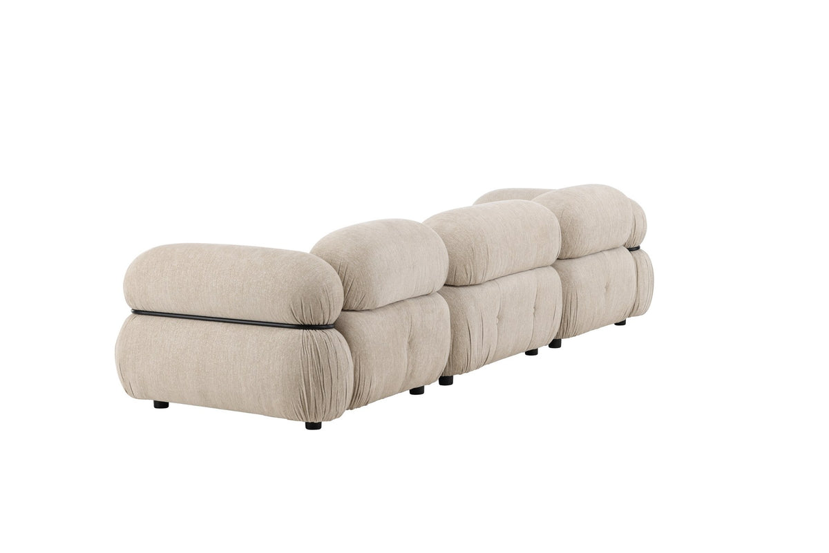Beiges 3-Sitzer Sofa Mika von Venture Home mit Polyesterbezug, Schaumstofffüllung und schwarzen Kunststoffbeinen, moderne Form