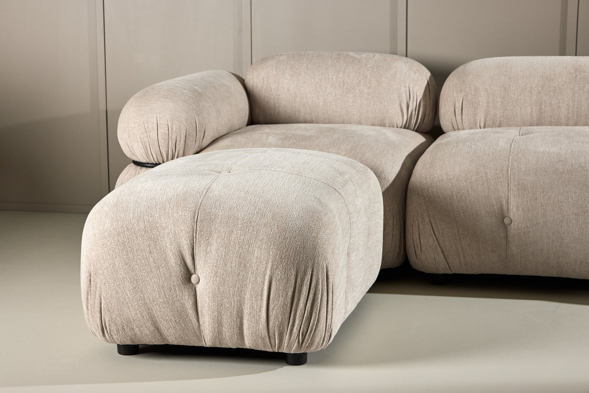 Mika Corner Sofa in Beige präsentiert im Onlineshop von KAQTU Design AG. Ecksofa ist von Venture Home