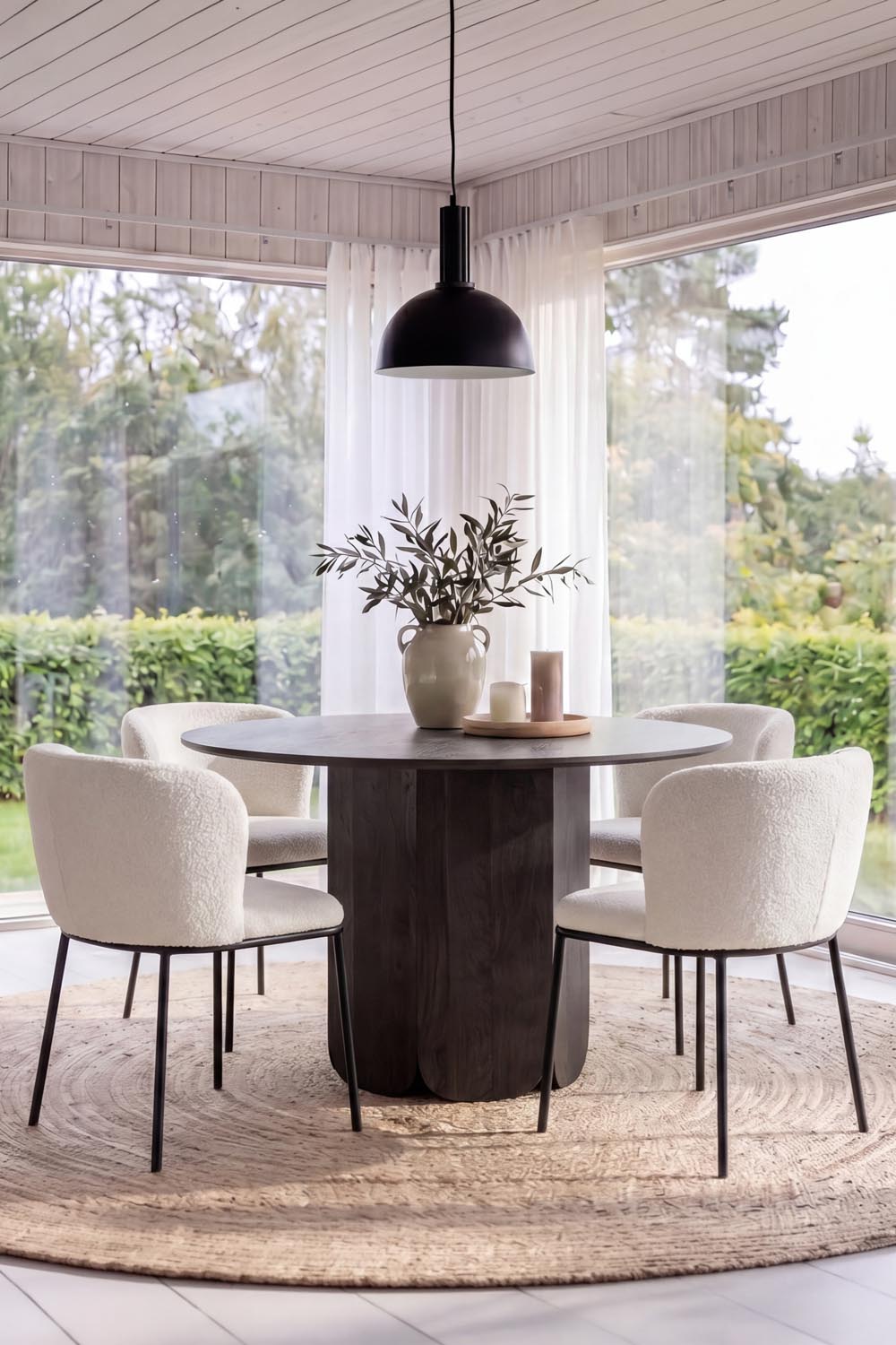Tekla Essset mit Stühlen Edina in  präsentiert im Onlineshop von KAQTU Design AG. Bartischset ist von Venture Home