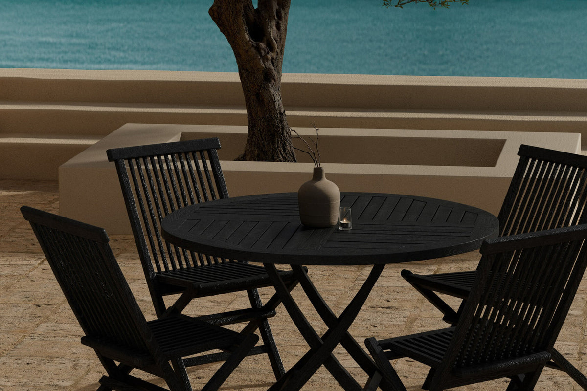 Esstisch Kenya mit Stühlen Kenya in Schwarz präsentiert im Onlineshop von KAQTU Design AG. Gartentischset ist von Venture Home