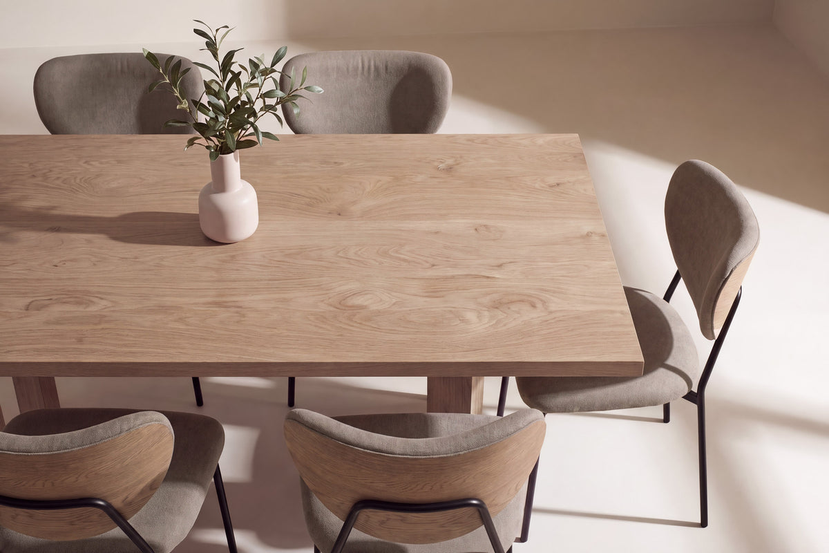 Lillehammer Esstisch mit Butterfly-Stühlen in Beige präsentiert im Onlineshop von KAQTU Design AG. Esszimmerset ist von Venture Home