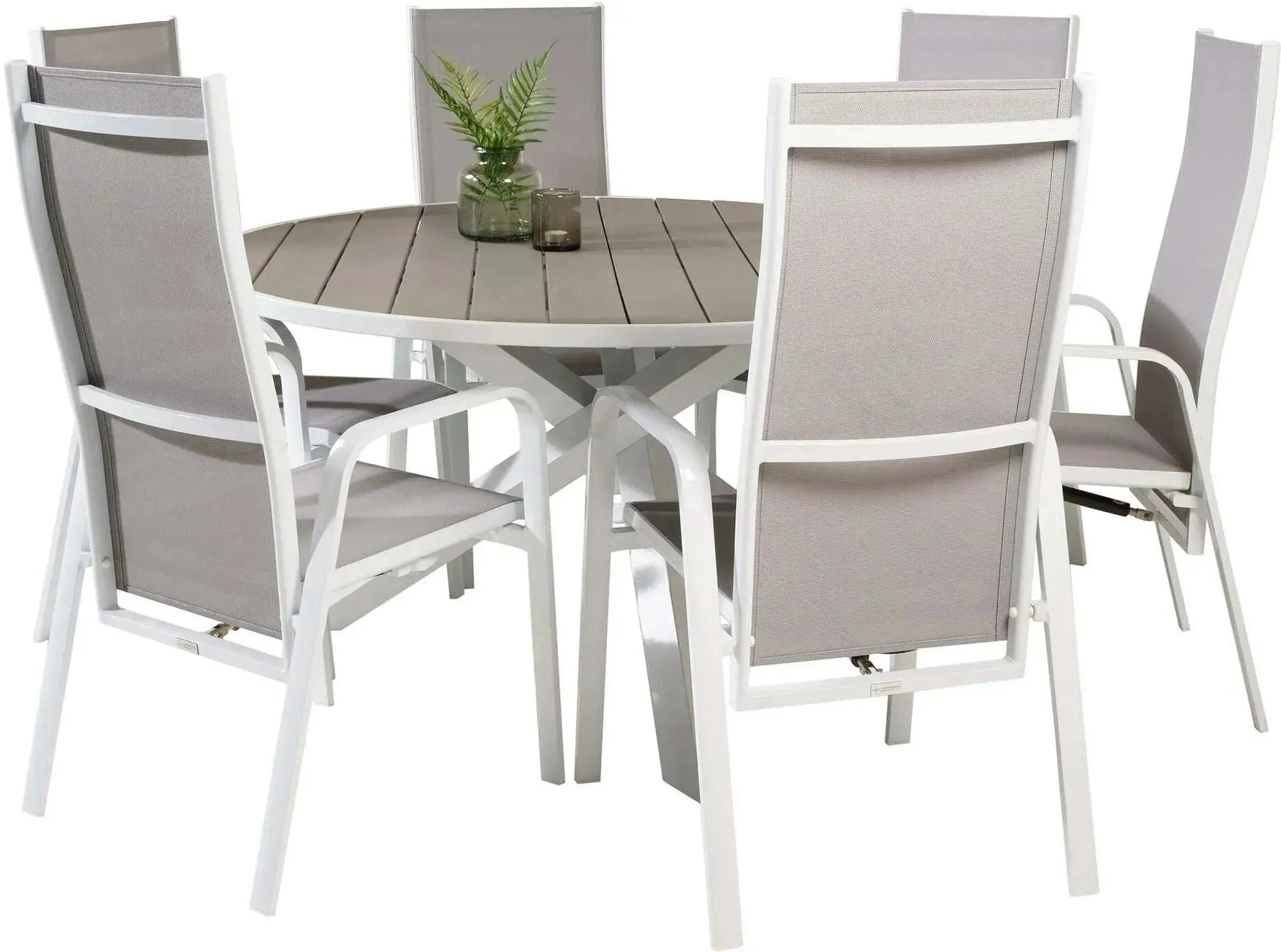 Stilvolles Parma Set: Runder Tisch & 6 Copacabana Relaxstühle.
