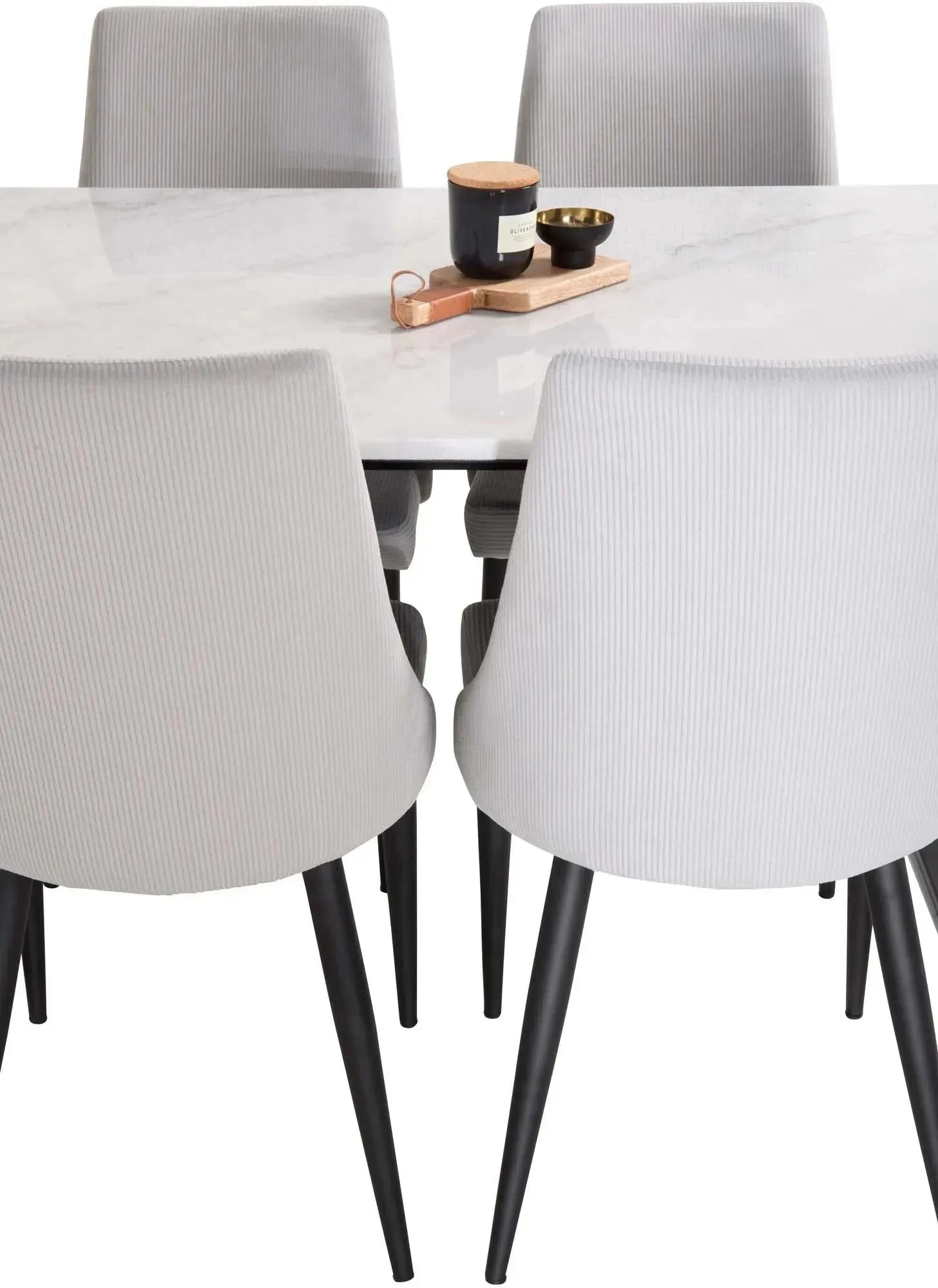 Stilvolles Esszimmerset Estelle + Leone für zeitlose Eleganz.