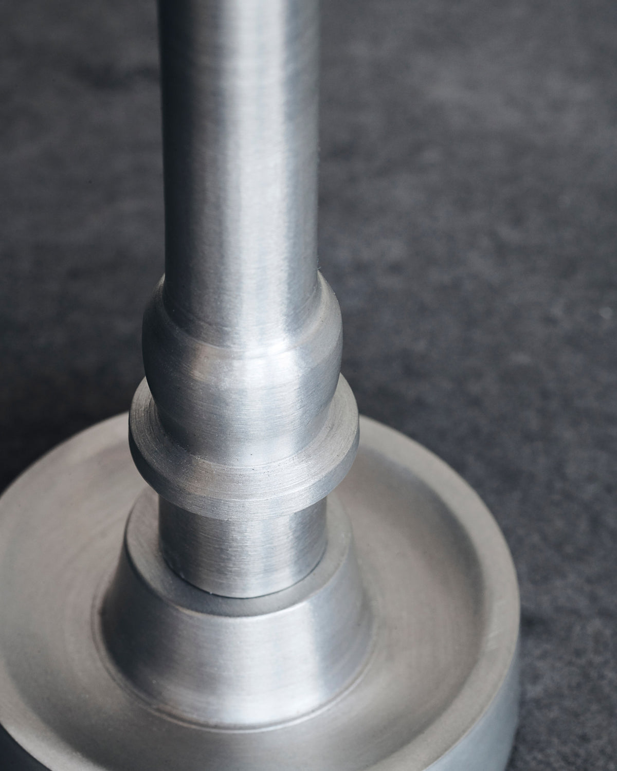 Kerzenständer, Jersey in Silber oxidiert präsentiert im Onlineshop von KAQTU Design AG. Einzelleuchter ist von House Doctor