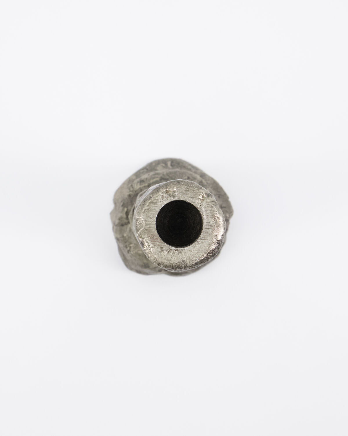 Kerzenständer, HDRaku, Antik-Silber in Antik-Silber präsentiert im Onlineshop von KAQTU Design AG. Kerzenständer ist von House Doctor