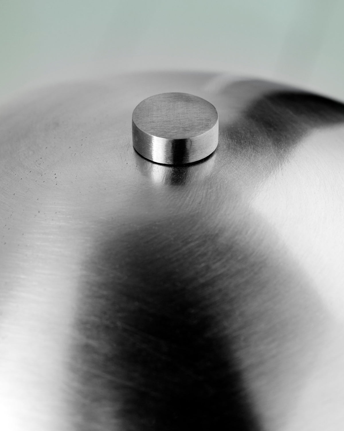 Tischleuchte, HDRoomie, Gebürstetes Silber-Finish in Gebürstetes Silber-Finish präsentiert im Onlineshop von KAQTU Design AG. Tischleuchte ist von House Doctor