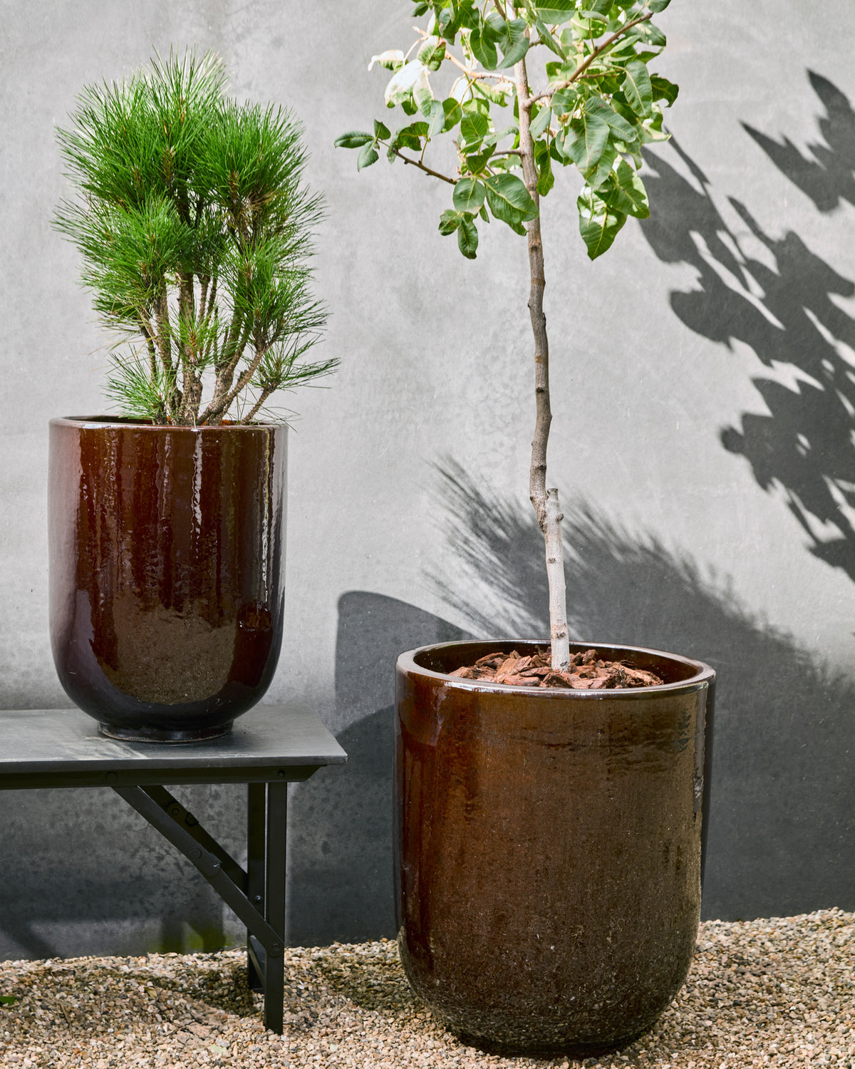 Blumenkasten Pho von House Doctor: runder Pflanzentopf aus glasiertem Steingut