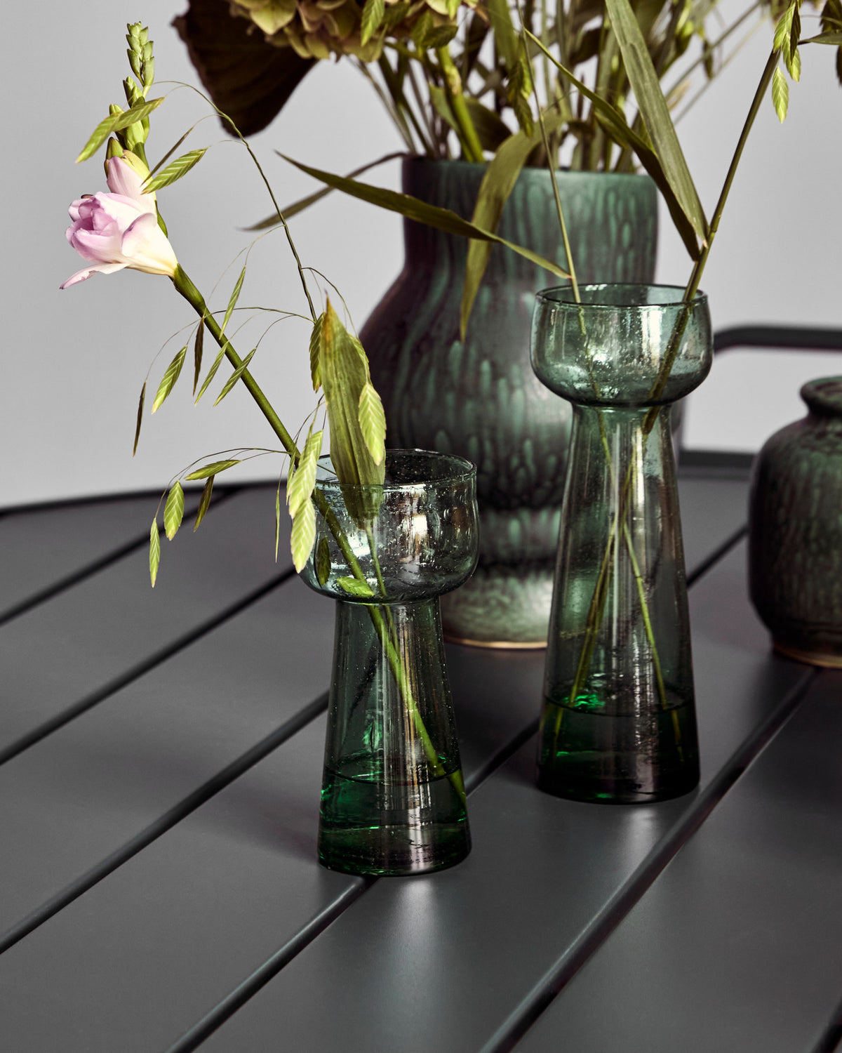 Vase, HDTuur, Grün in Grün präsentiert im Onlineshop von KAQTU Design AG. Vase ist von House Doctor