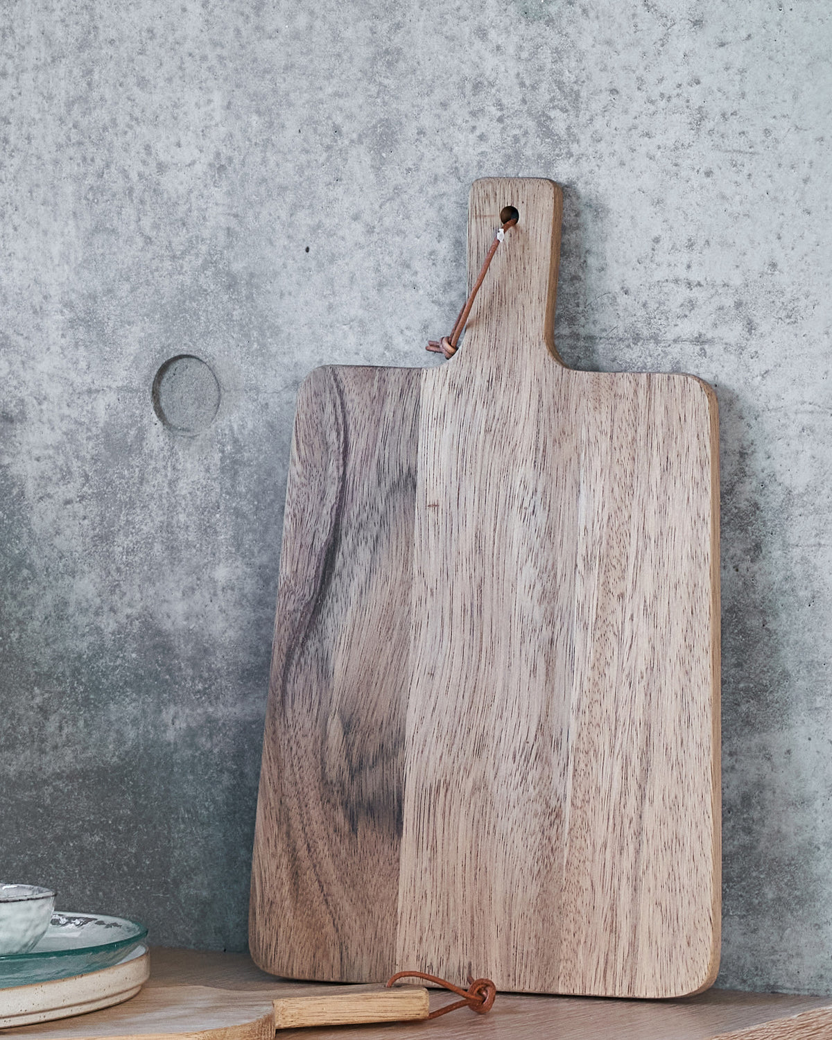 Schneidebrett, Walnut in Natur präsentiert im Onlineshop von KAQTU Design AG. Schneidbrett ist von House Doctor