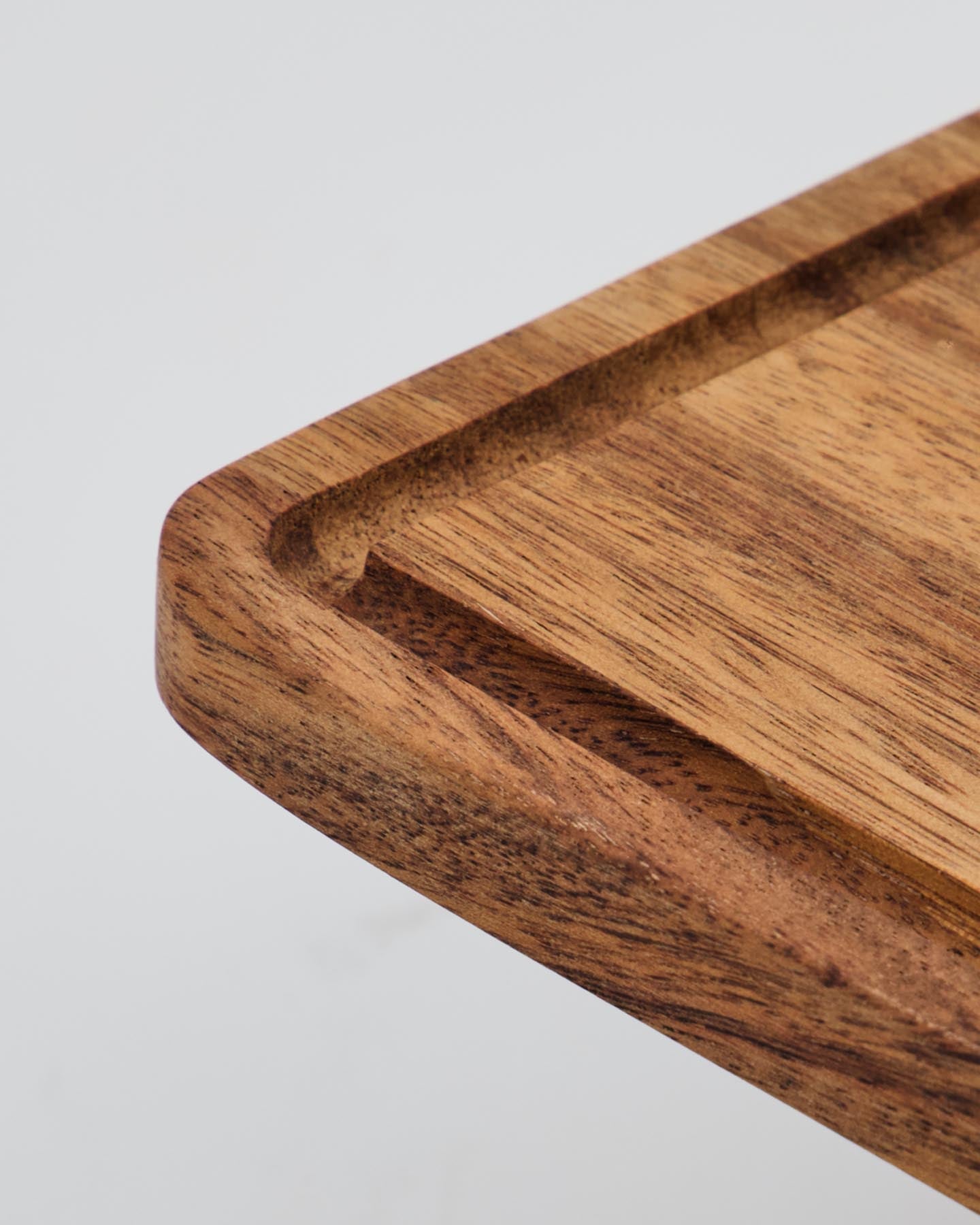 Schneidebrett, HDWalnut, Natur in Natur präsentiert im Onlineshop von KAQTU Design AG. Schneidbrett ist von House Doctor
