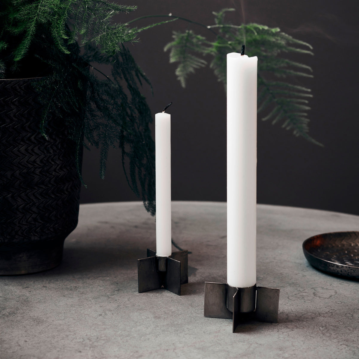 Kerzenständer, Wing, Rohes Eisen in Rohes Eisen präsentiert im Onlineshop von KAQTU Design AG. Kerzenständer ist von House Doctor