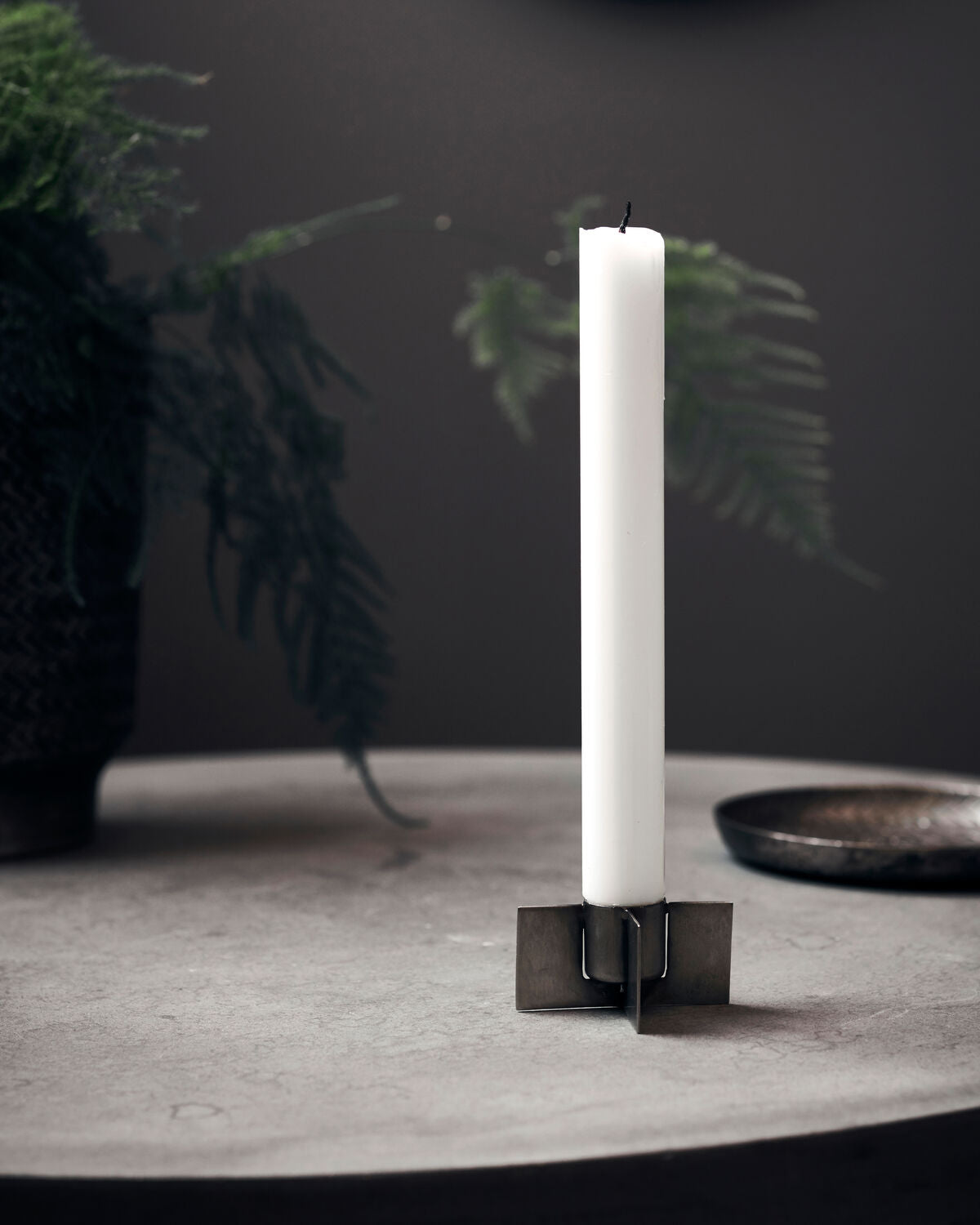 Kerzenständer, Wing, Rohes Eisen in Rohes Eisen präsentiert im Onlineshop von KAQTU Design AG. Kerzenständer ist von House Doctor