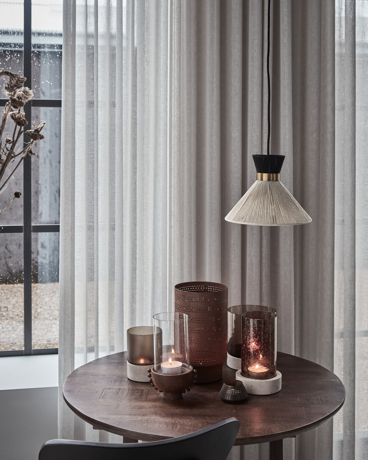 Lampe, HDCord, Schwarz in Schwarz präsentiert im Onlineshop von KAQTU Design AG. Pendelleuchte ist von House Doctor