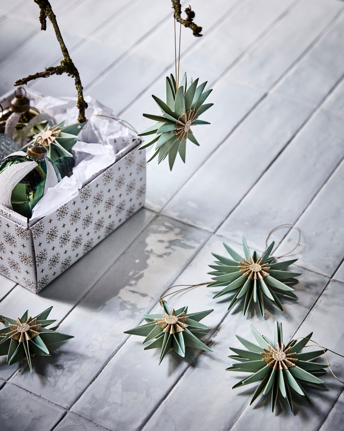 Ornamente, HDStari, Grün;Champagner in Grün, Champagner präsentiert im Onlineshop von KAQTU Design AG. Ornament ist von House Doctor