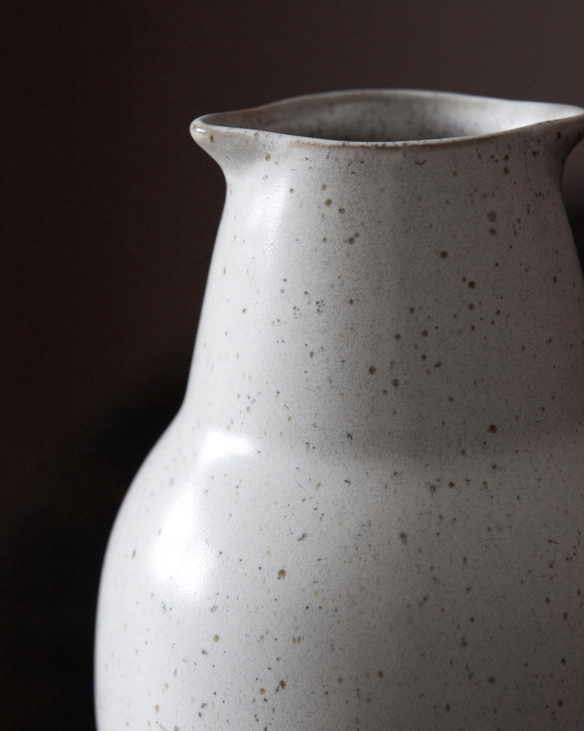 Flasche, Pion in Grau/ weiss präsentiert im Onlineshop von KAQTU Design AG. Karaffe ist von House Doctor