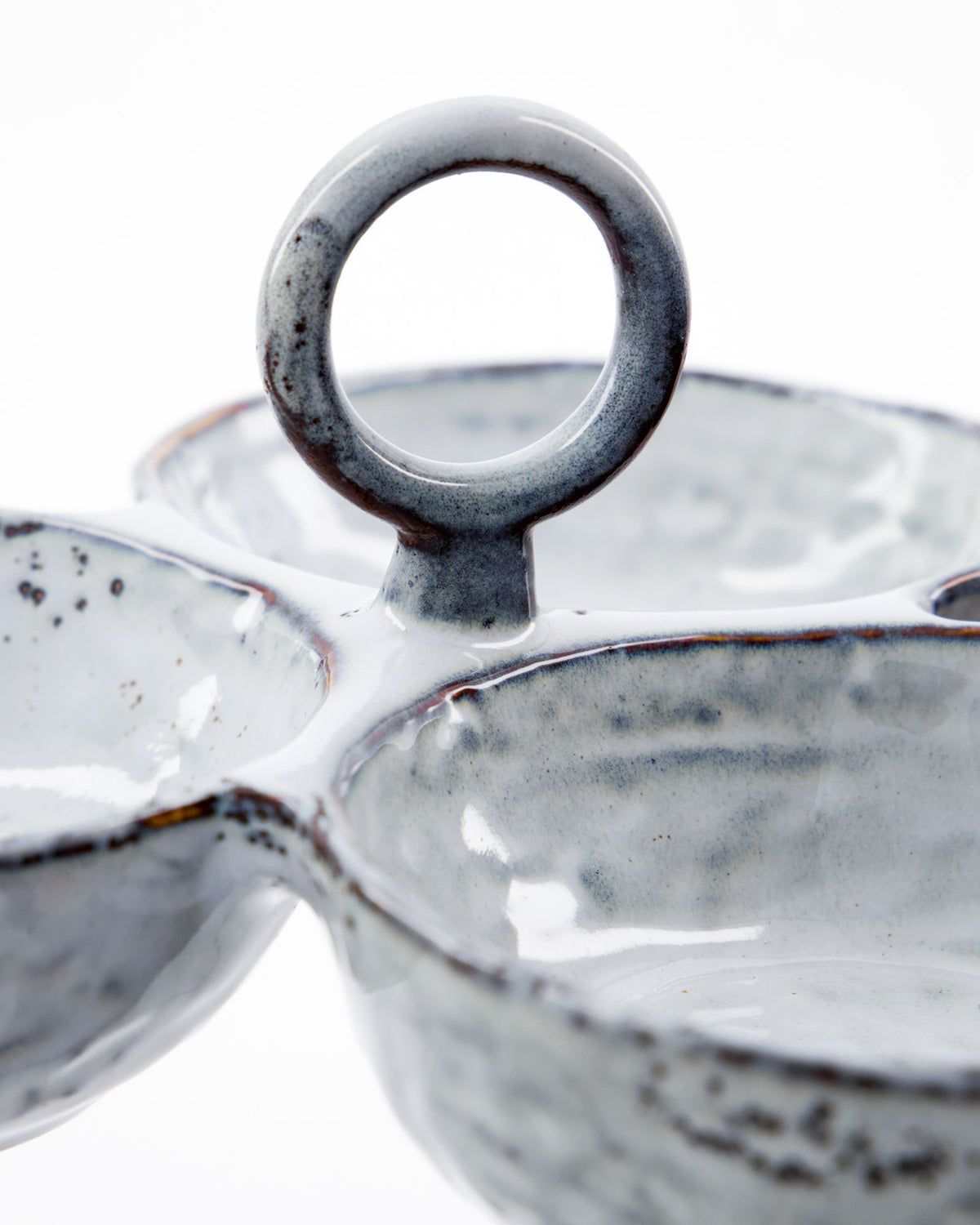 Serving bowls HDRustic: drei verbundene Steinzeug-Schälchen in Grau-Blau mit Mittelgriff
