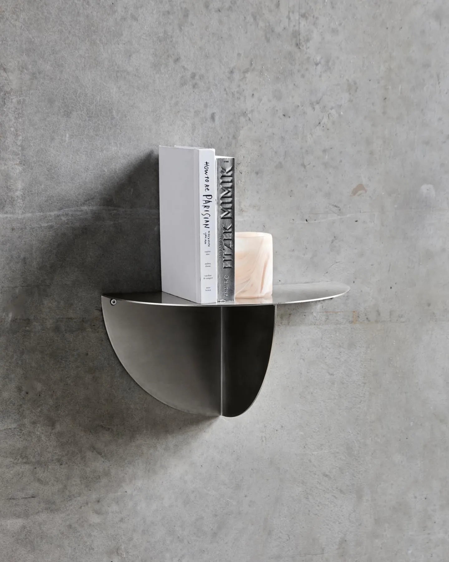 Beistelltisch, HDMega, Gebürstetes Silber-Finish in Gebürstetes Silber-Finish präsentiert im Onlineshop von KAQTU Design AG. Beistelltisch ist von House Doctor