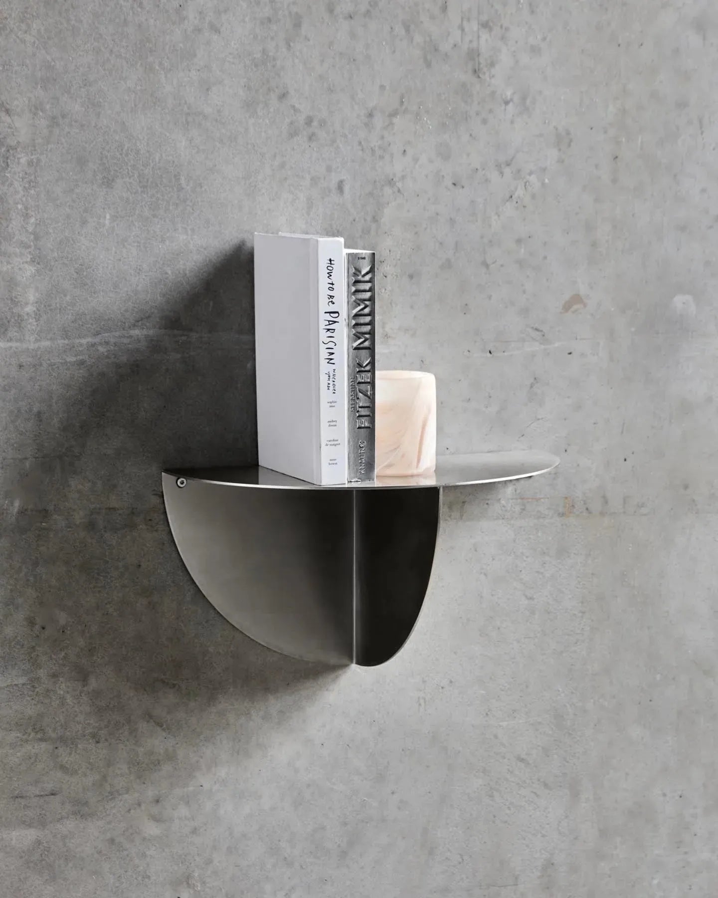 Beistelltisch, HDMega, Gebürstetes Silber-Finish in Gebürstetes Silber-Finish präsentiert im Onlineshop von KAQTU Design AG. Beistelltisch ist von House Doctor