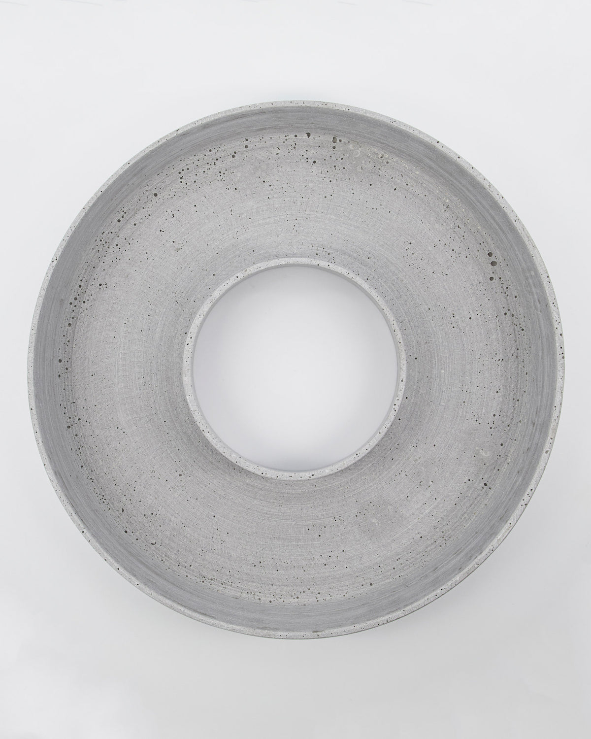 Kerzenständer, The ring in Grau präsentiert im Onlineshop von KAQTU Design AG. Kerzenständer ist von House Doctor
