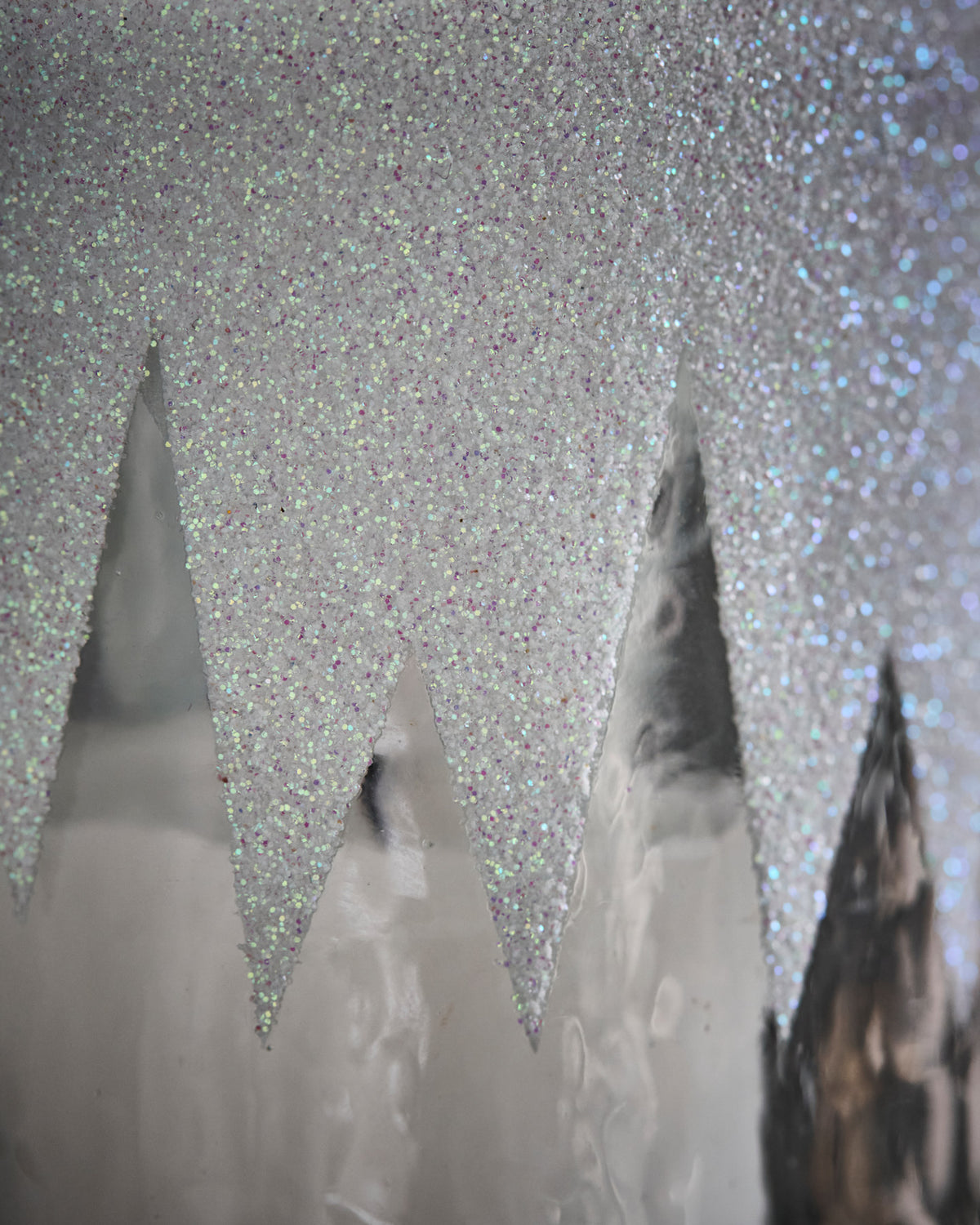 Teelichthalter HDGlitt aus klarem Glas mit Luftbläschen und glitzernden Eiszapfen