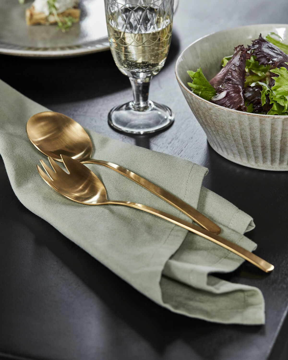 Salatbesteck, HDGolden, Gold in Gold präsentiert im Onlineshop von KAQTU Design AG. besteck ist von House Doctor
