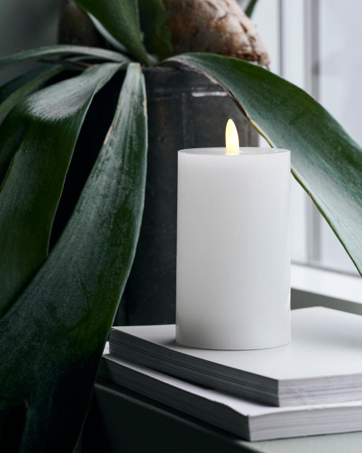 Kerze, LED in Weiss präsentiert im Onlineshop von KAQTU Design AG. Weihnachtszubehör ist von House Doctor