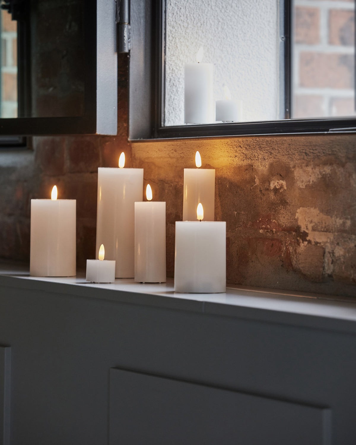 Kerze, LED in Weiß präsentiert im Onlineshop von KAQTU Design AG. Kerzen ist von House Doctor