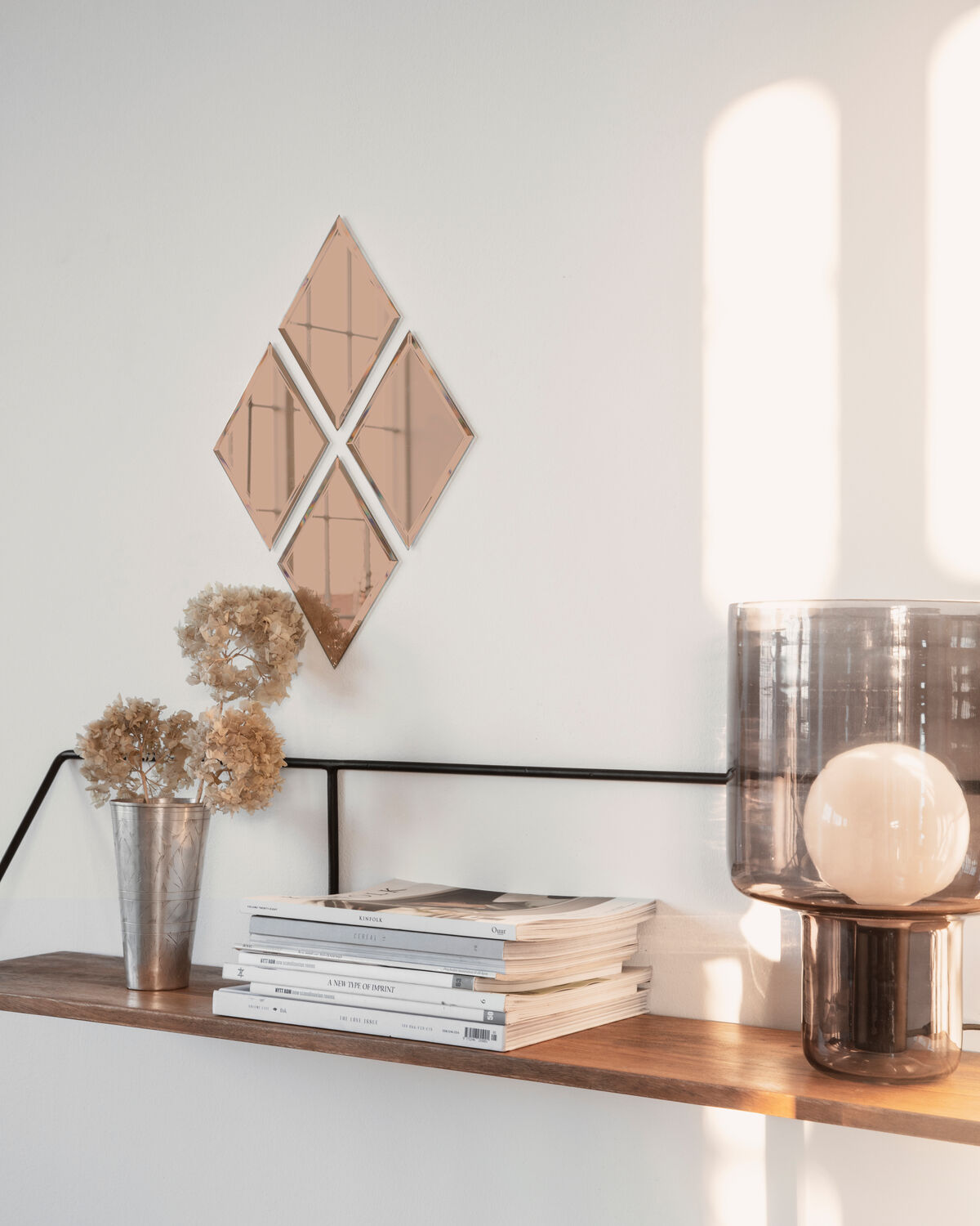 Spiegel, Diamond in Rose präsentiert im Onlineshop von KAQTU Design AG. Spiegel ist von House Doctor