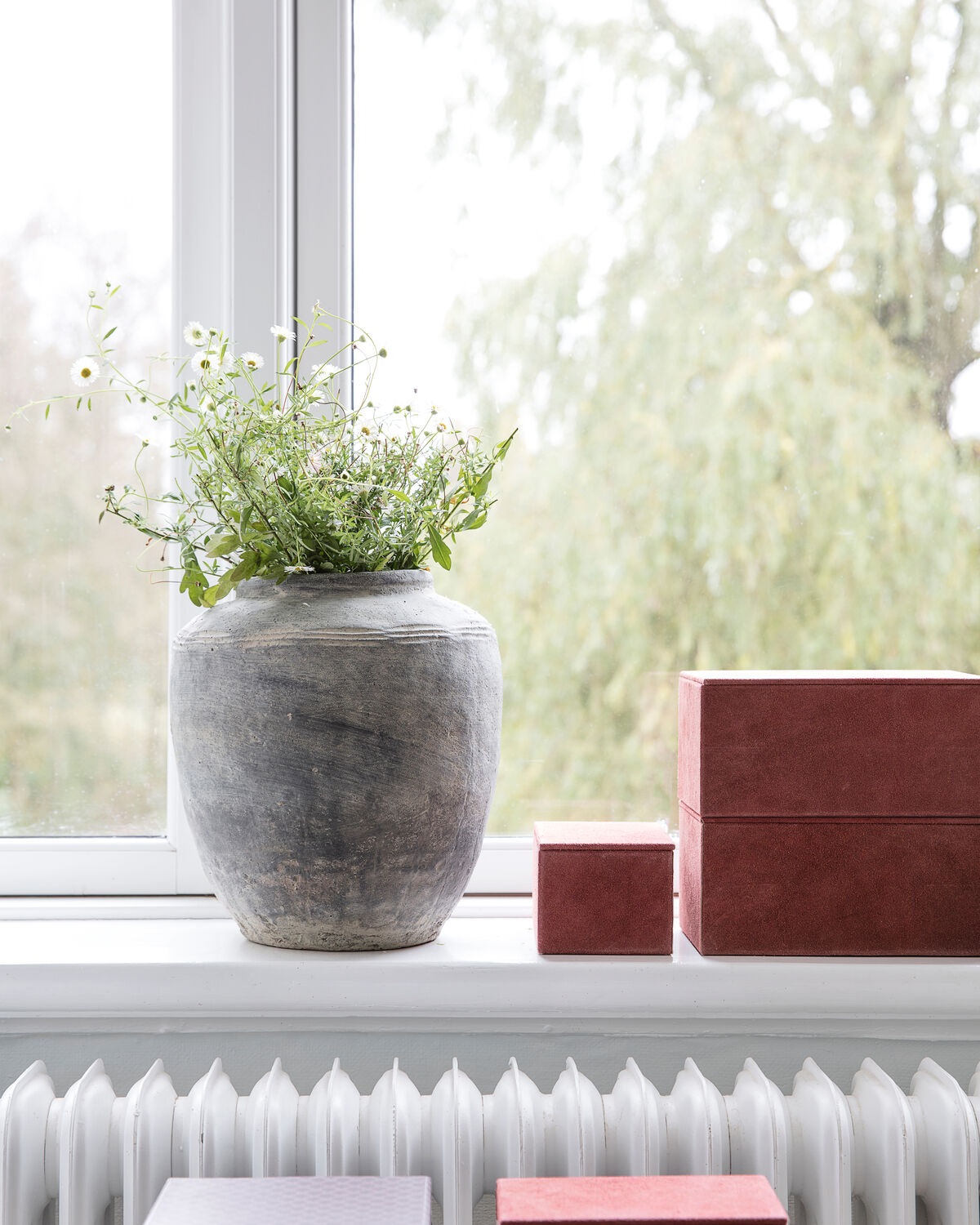 Vase, Rustik in Beton präsentiert im Onlineshop von KAQTU Design AG. Vase ist von House Doctor