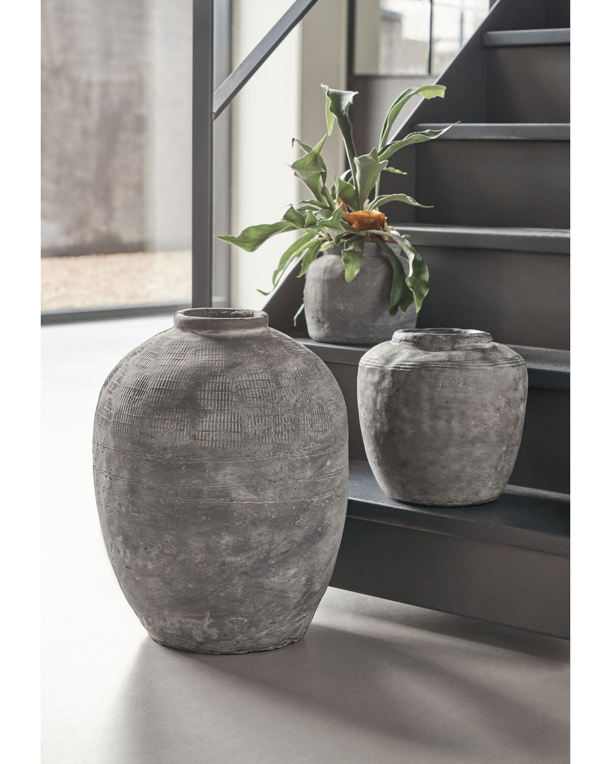 Vase, Rustik in Beton präsentiert im Onlineshop von KAQTU Design AG. Vase ist von House Doctor