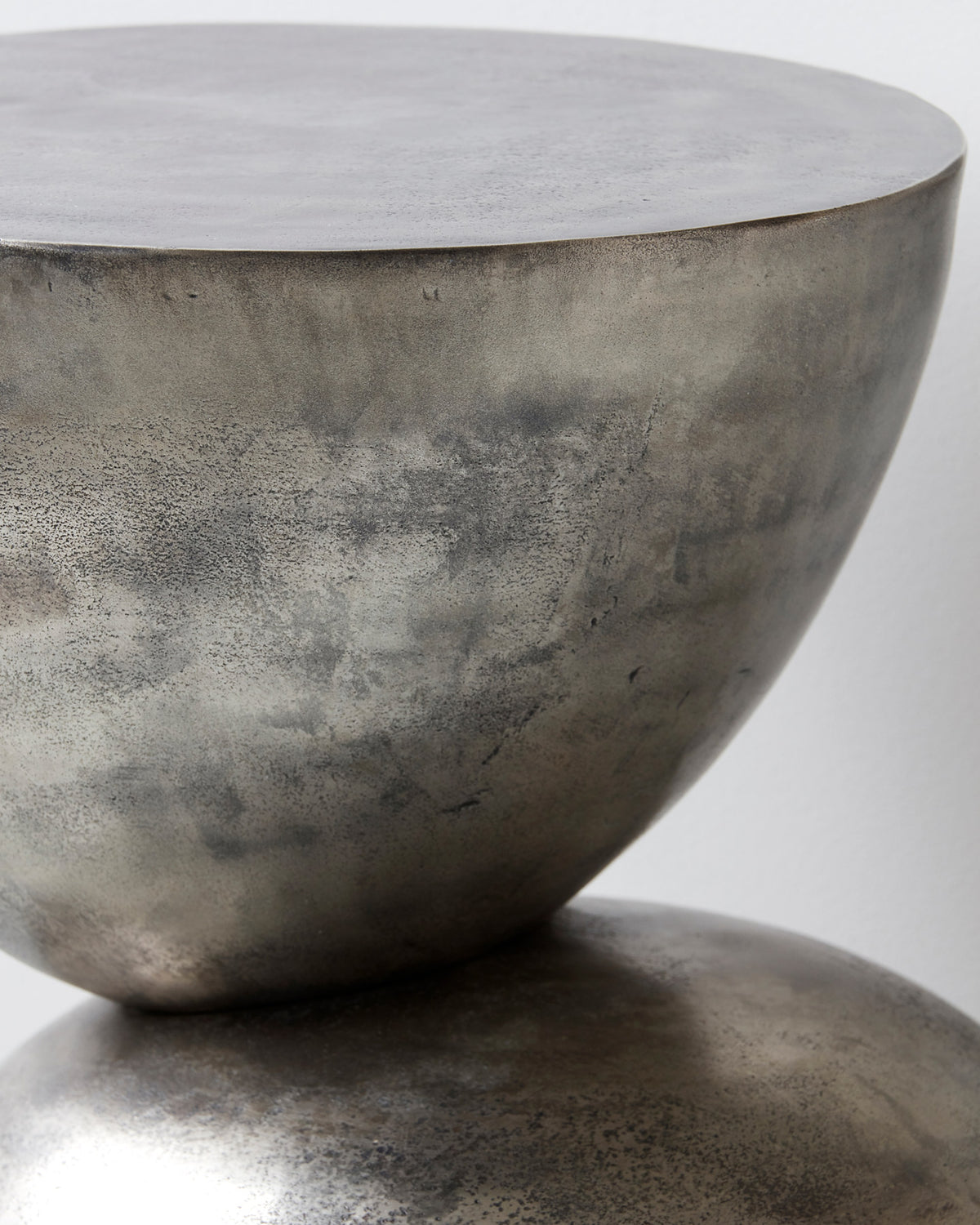 Beistelltisch, Heena in Metal oxidized präsentiert im Onlineshop von KAQTU Design AG. Beistelltisch ist von House Doctor