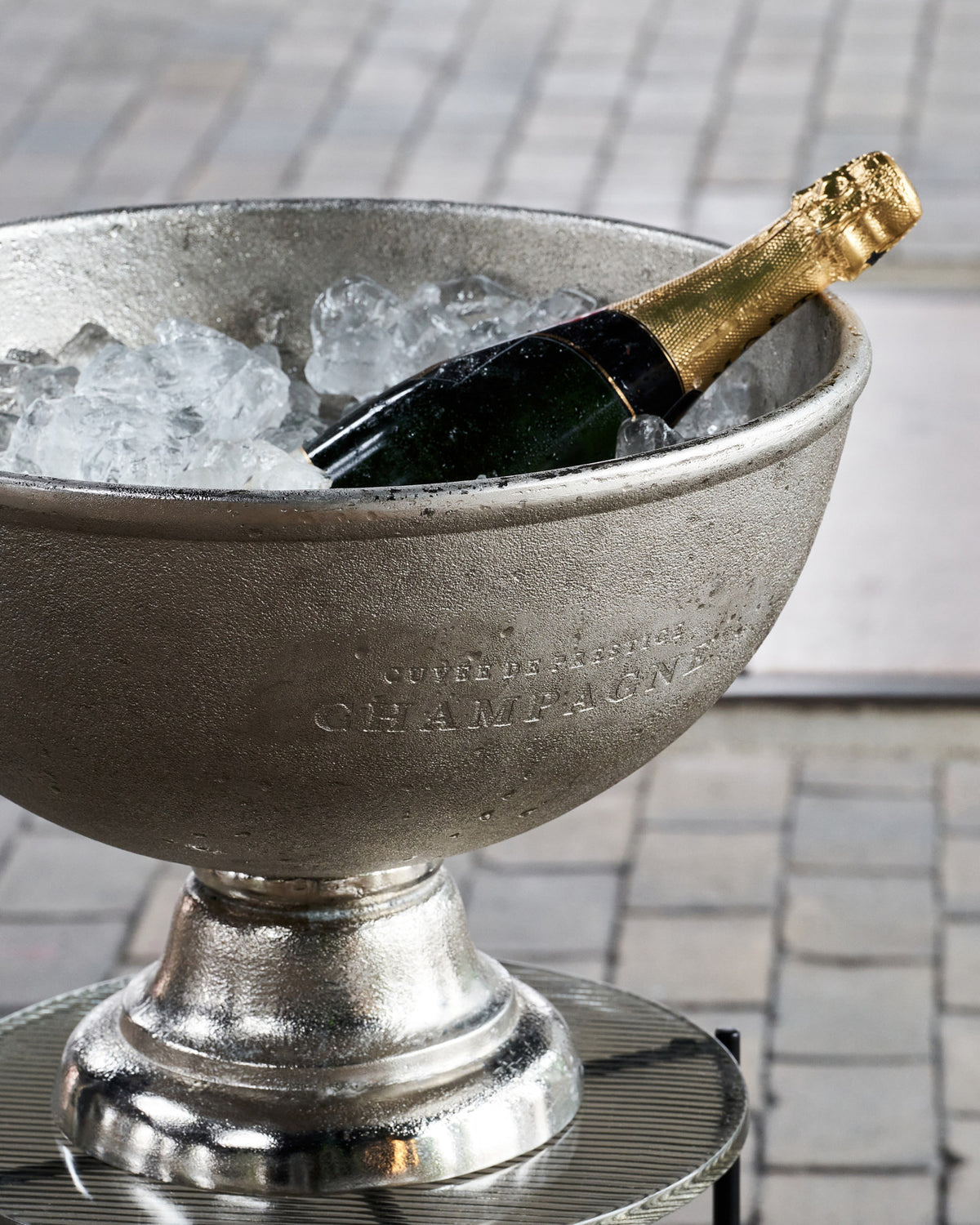 Weinkühler, Champtub in Silber präsentiert im Onlineshop von KAQTU Design AG. Flaschenkühler ist von House Doctor