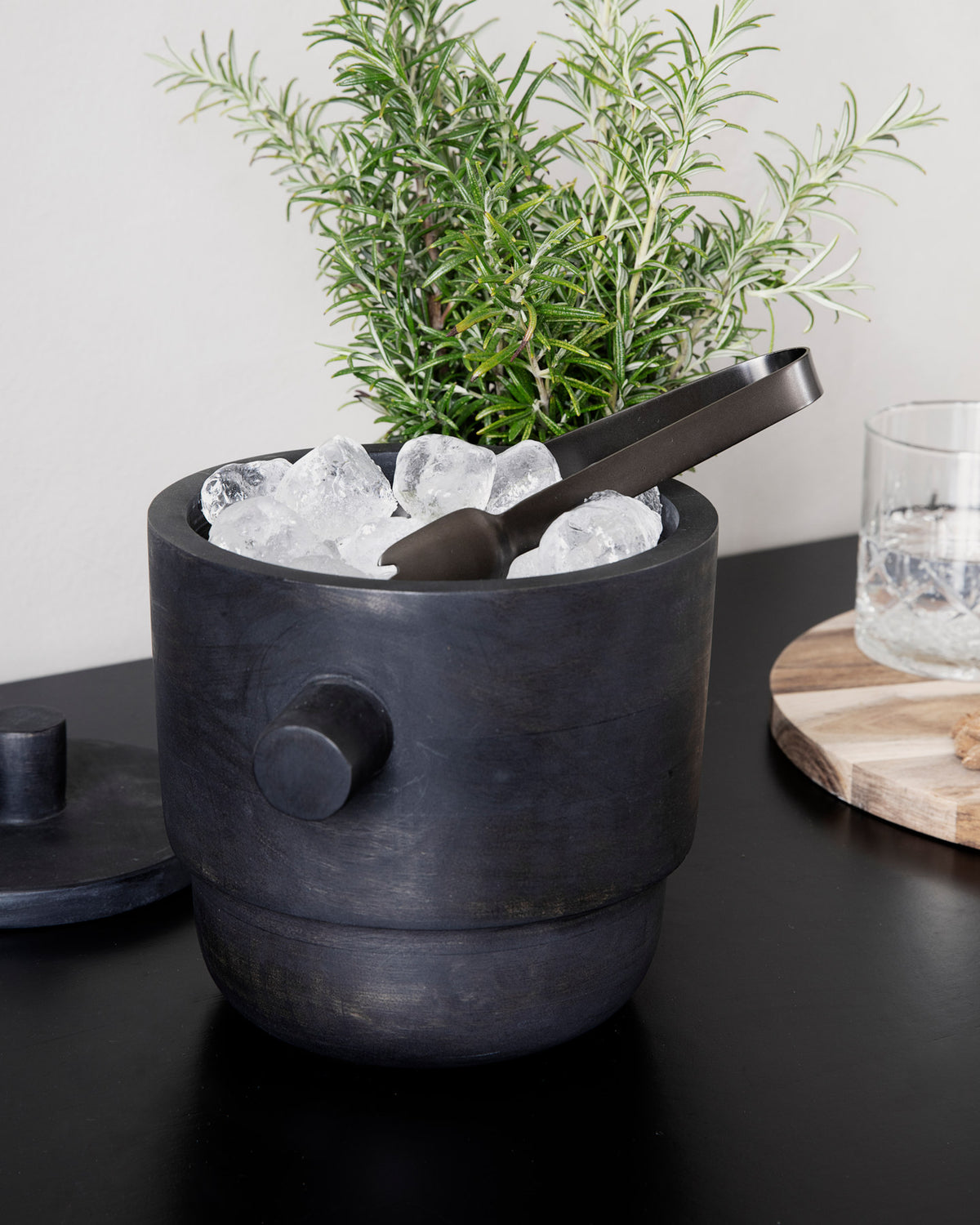 Zange Ice aus Edelstahl in Gunmetal-Grau, Barzubehör für Eiswürfel von House Doctor