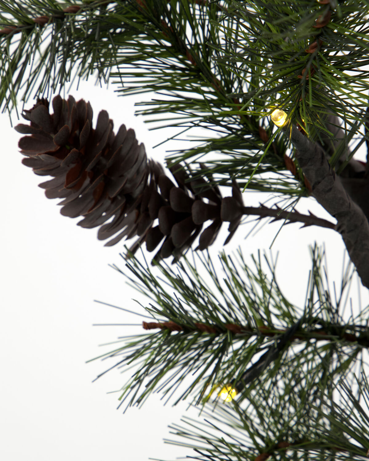 Weihnachtszweig, HDPeuce, Natur in Nature präsentiert im Onlineshop von KAQTU Design AG. Weihnachtszubehör ist von House Doctor