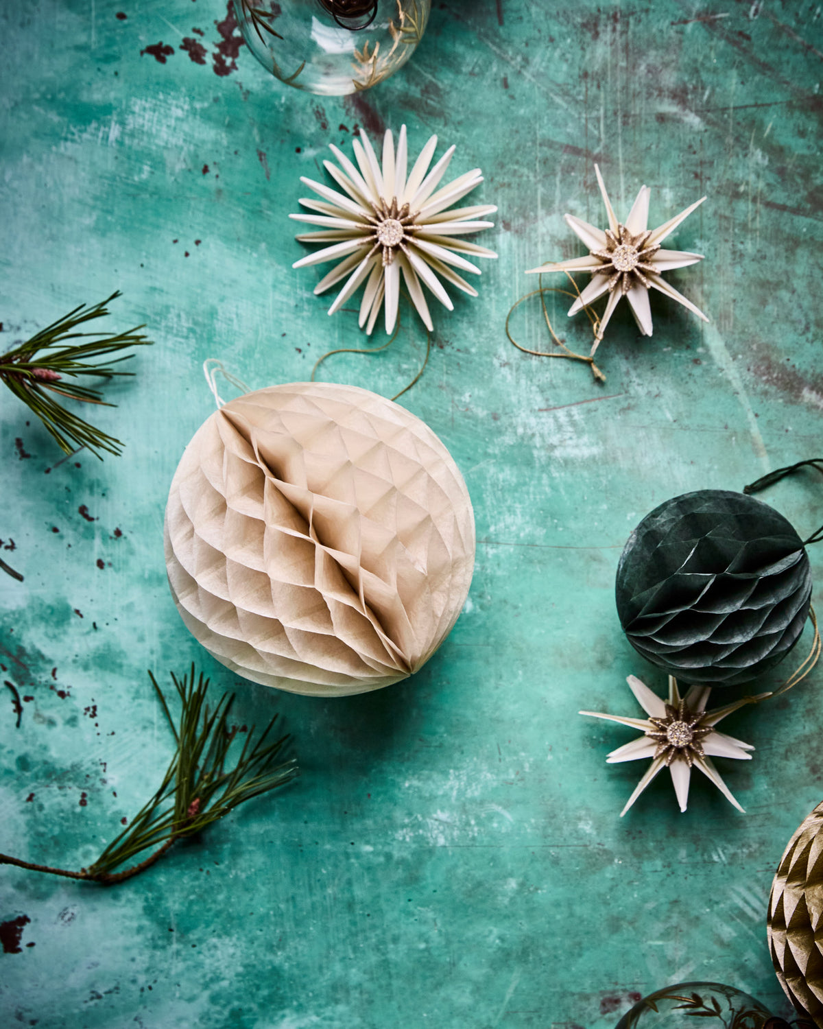 Ornamente, HDOrb, Elfenbein in Elfenbein präsentiert im Onlineshop von KAQTU Design AG. Weihnachtszubehör ist von House Doctor