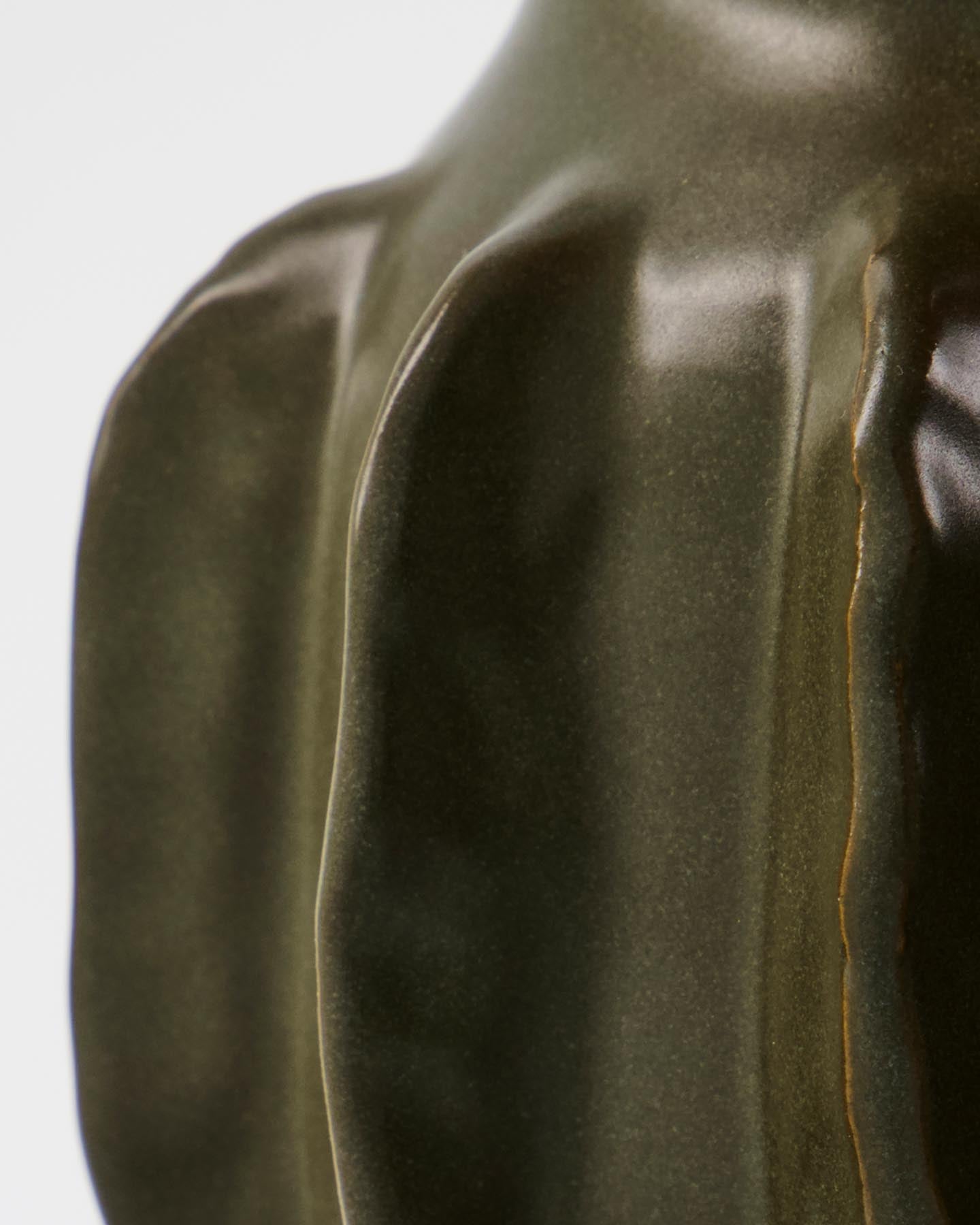 Vase, HDCactus, Dunkelgrün in Dunkelgrün präsentiert im Onlineshop von KAQTU Design AG. Vase ist von House Doctor