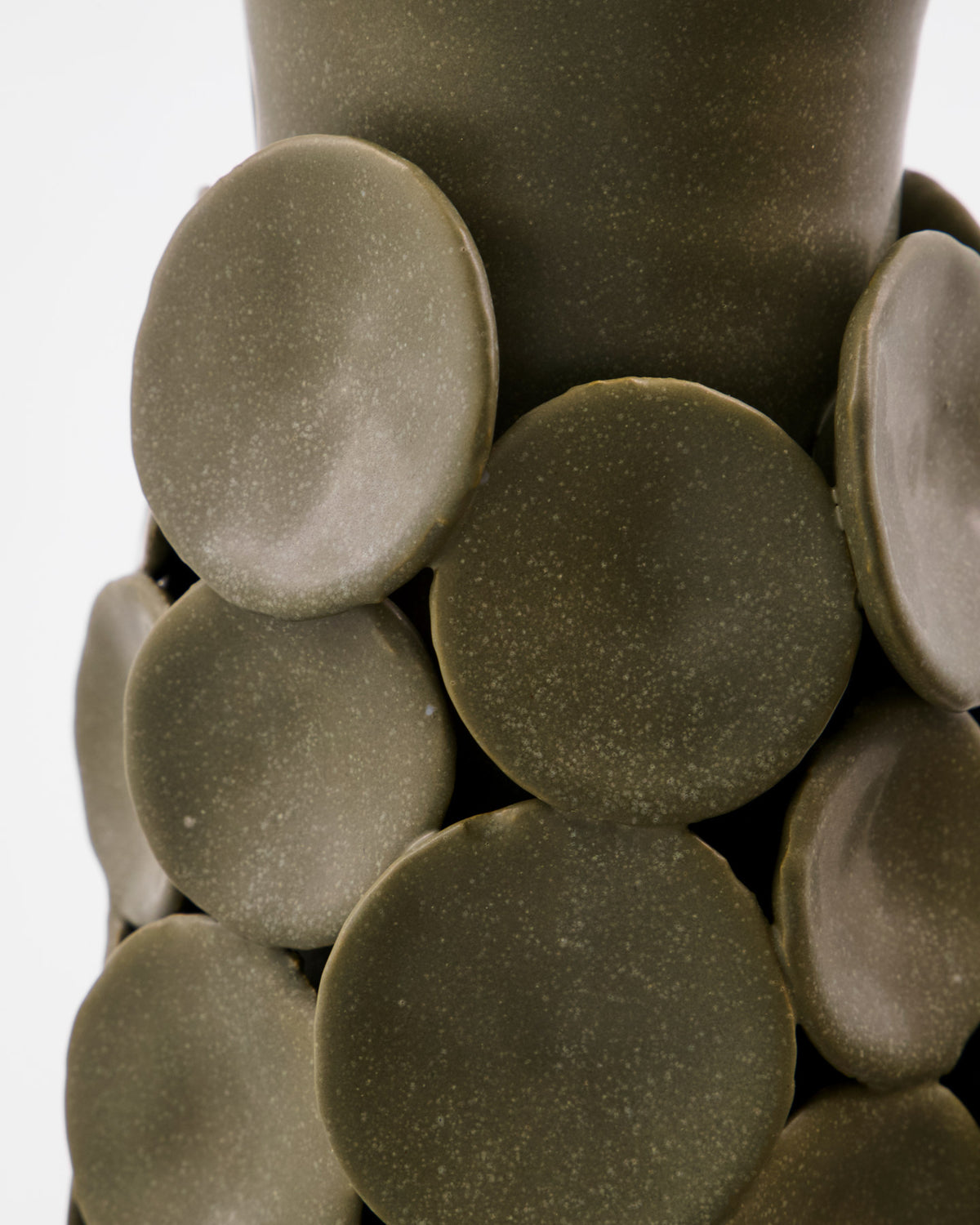 Vase, HDDot, Khaki in Khaki präsentiert im Onlineshop von KAQTU Design AG. Vase ist von House Doctor