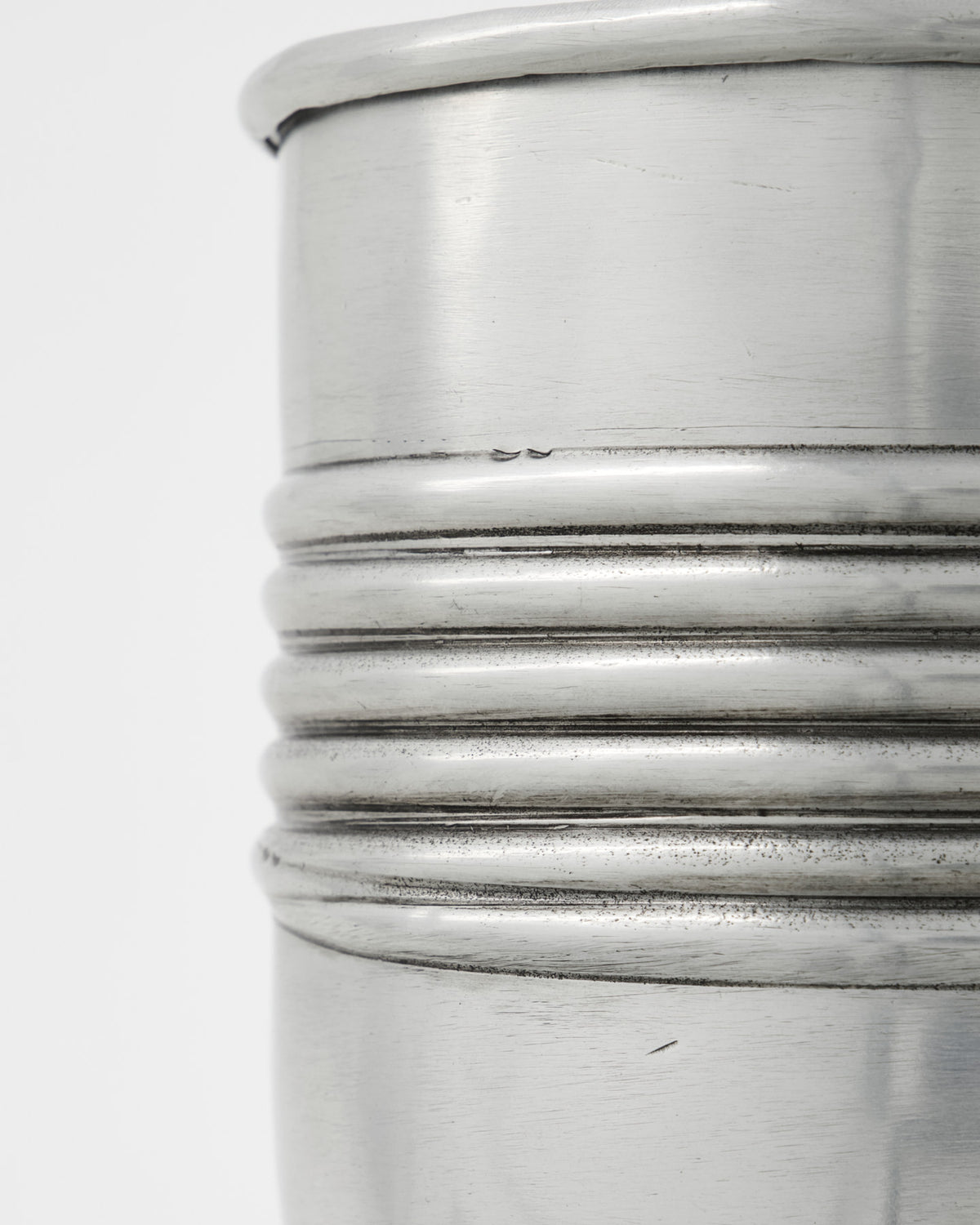 Pflanzer, HDGroove, Antiksilber-Finish in Antiksilber-Finish präsentiert im Onlineshop von KAQTU Design AG. Blumentopf ist von House Doctor