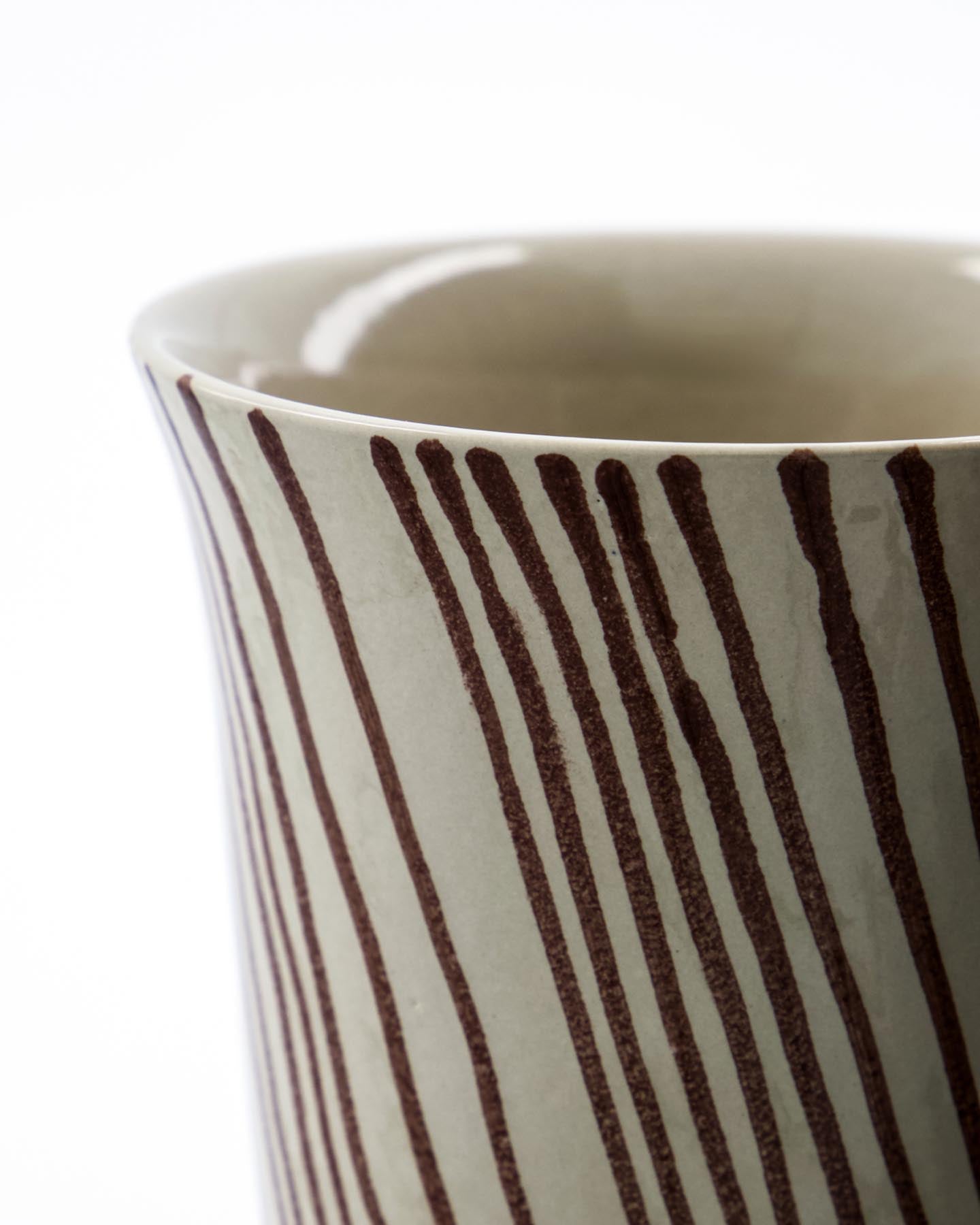 Tasse, HDDiva, Braun in Braun präsentiert im Onlineshop von KAQTU Design AG. Kanne ist von House Doctor