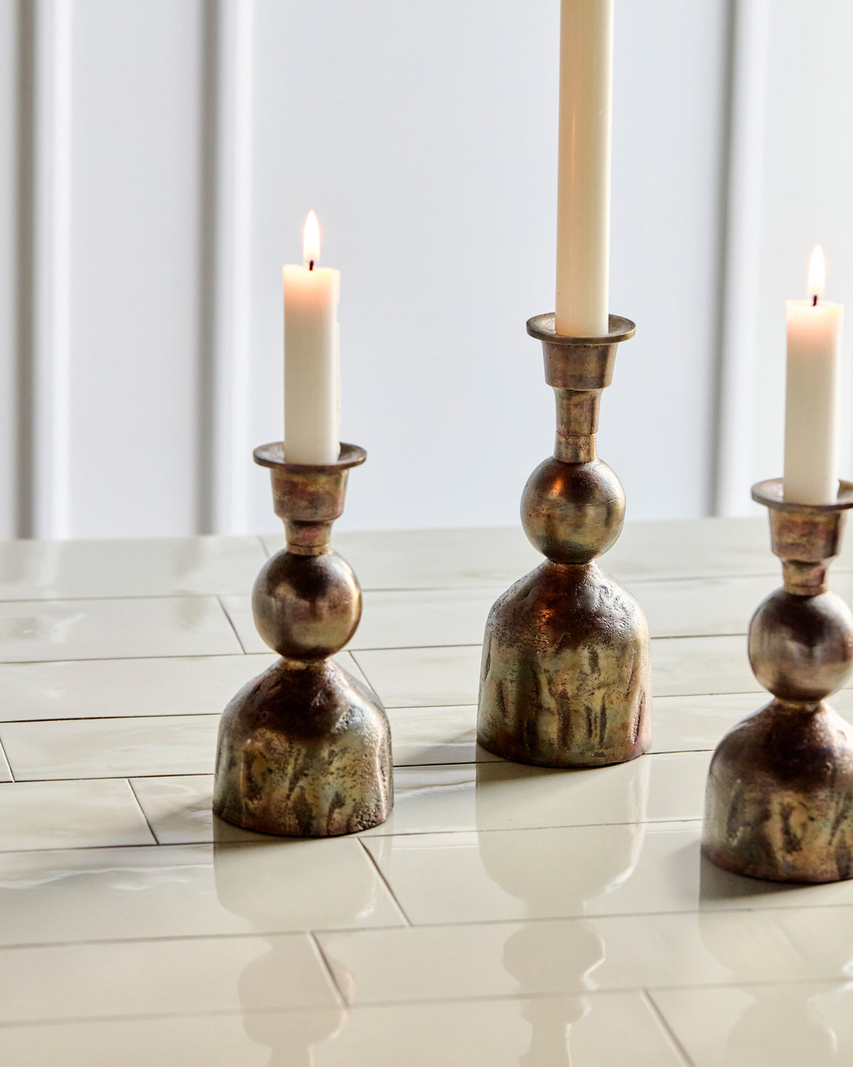 Kerzenständer, HDCast, Antikes Messing in Antikes Messing präsentiert im Onlineshop von KAQTU Design AG. Kerzenständer ist von House Doctor