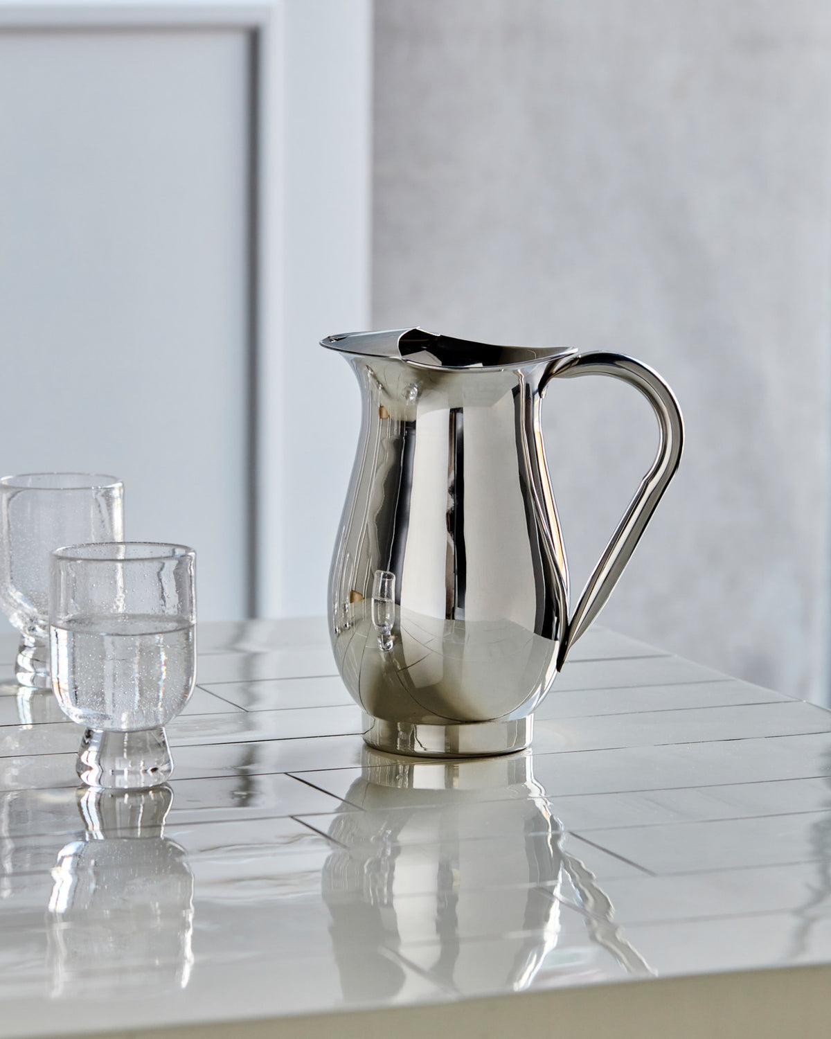 Kanne, HDJug, Silber-Finish in Silber-Finish präsentiert im Onlineshop von KAQTU Design AG. Karaffe ist von House Doctor